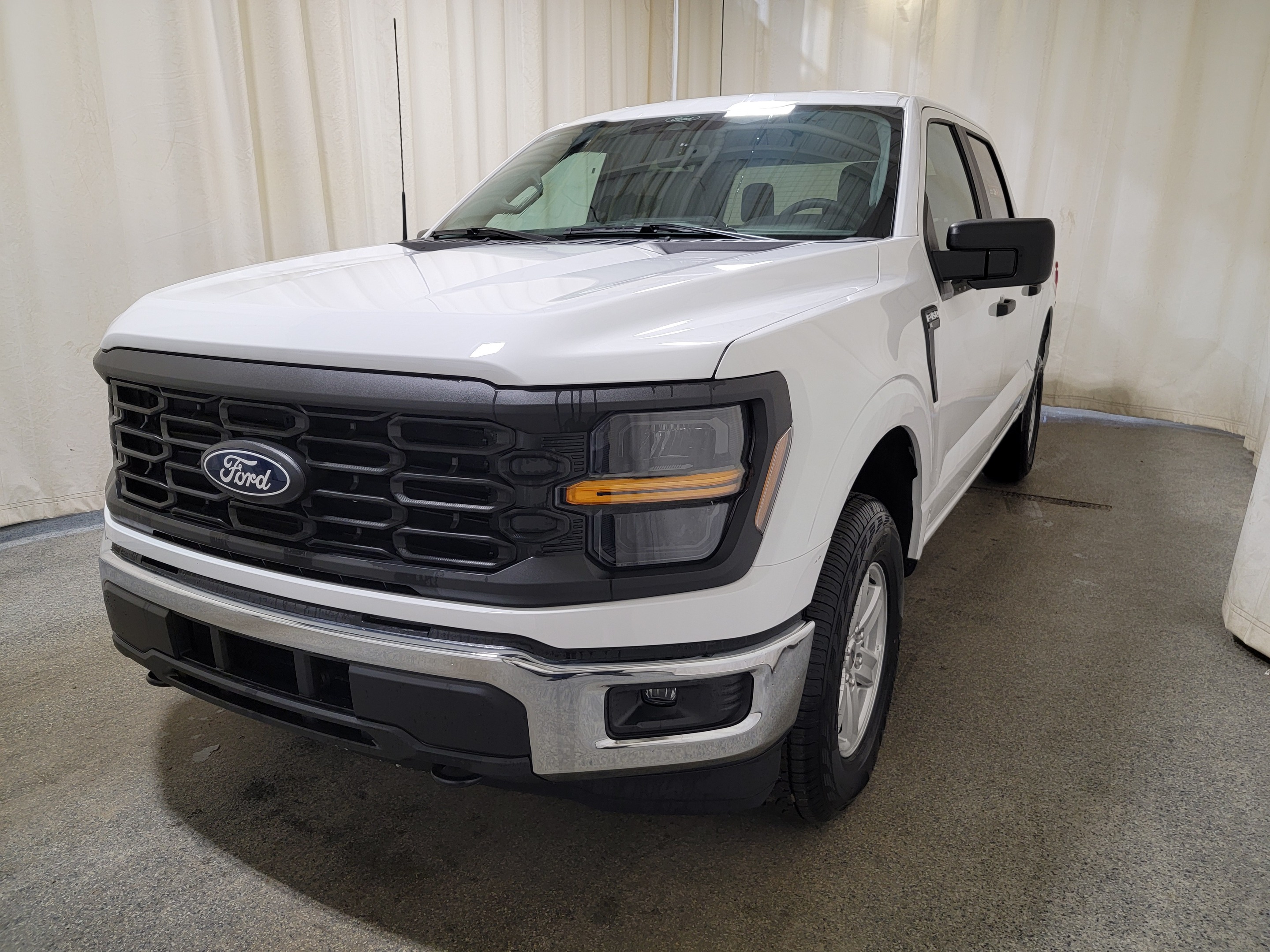 2024 Ford F-150 XL W/ FX4 OFF ROAD PACKAGE