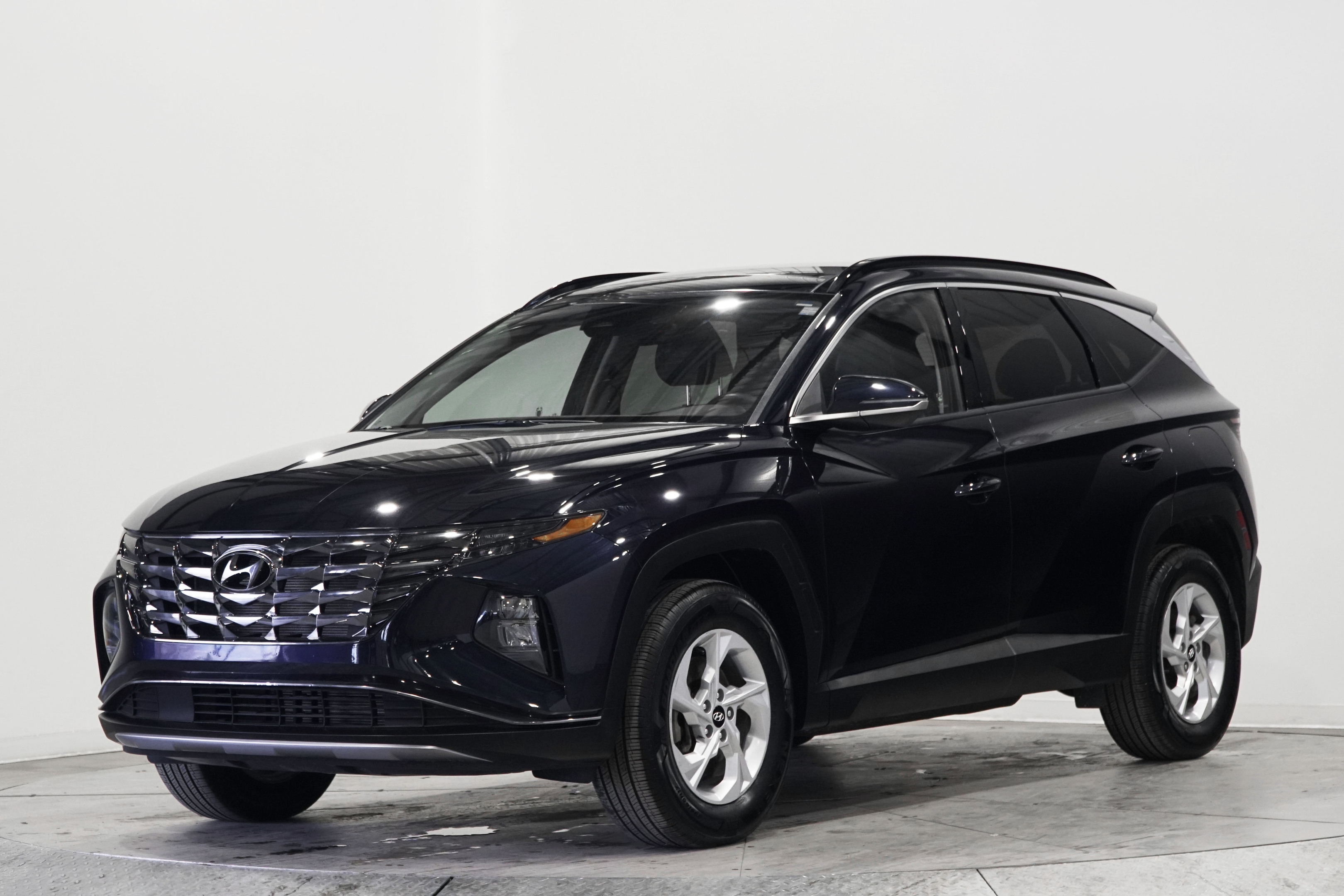 2022 Hyundai Tucson Preferred AWD, cuir, toit ouvrant pano, mags
