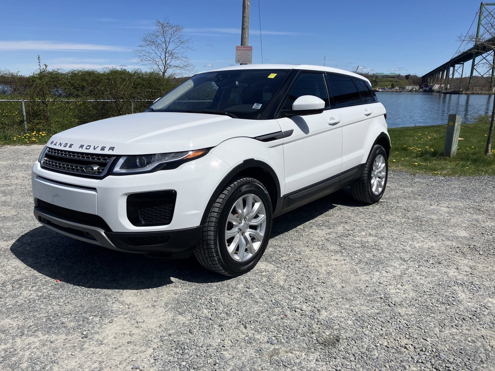 2018 Land Rover Range Rover Evoque SE..WINTER/SUMMER TIRES INCLUDED