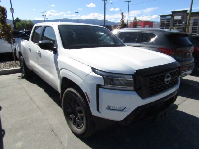 2023 Nissan Frontier SV ONE OWNER! LOW KMS! NO ACCIDENTS!