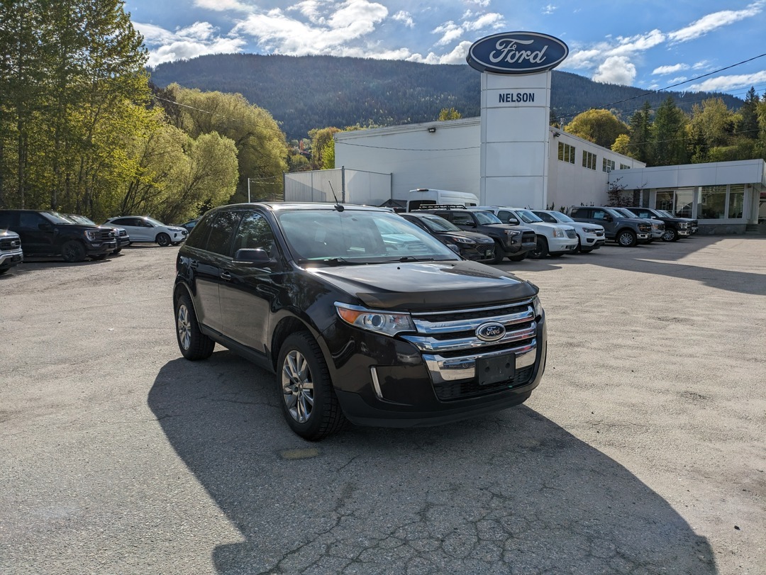 2013 Ford Edge Limited - AWD, 4-Door, Panoramic Roof, 5-Passenger