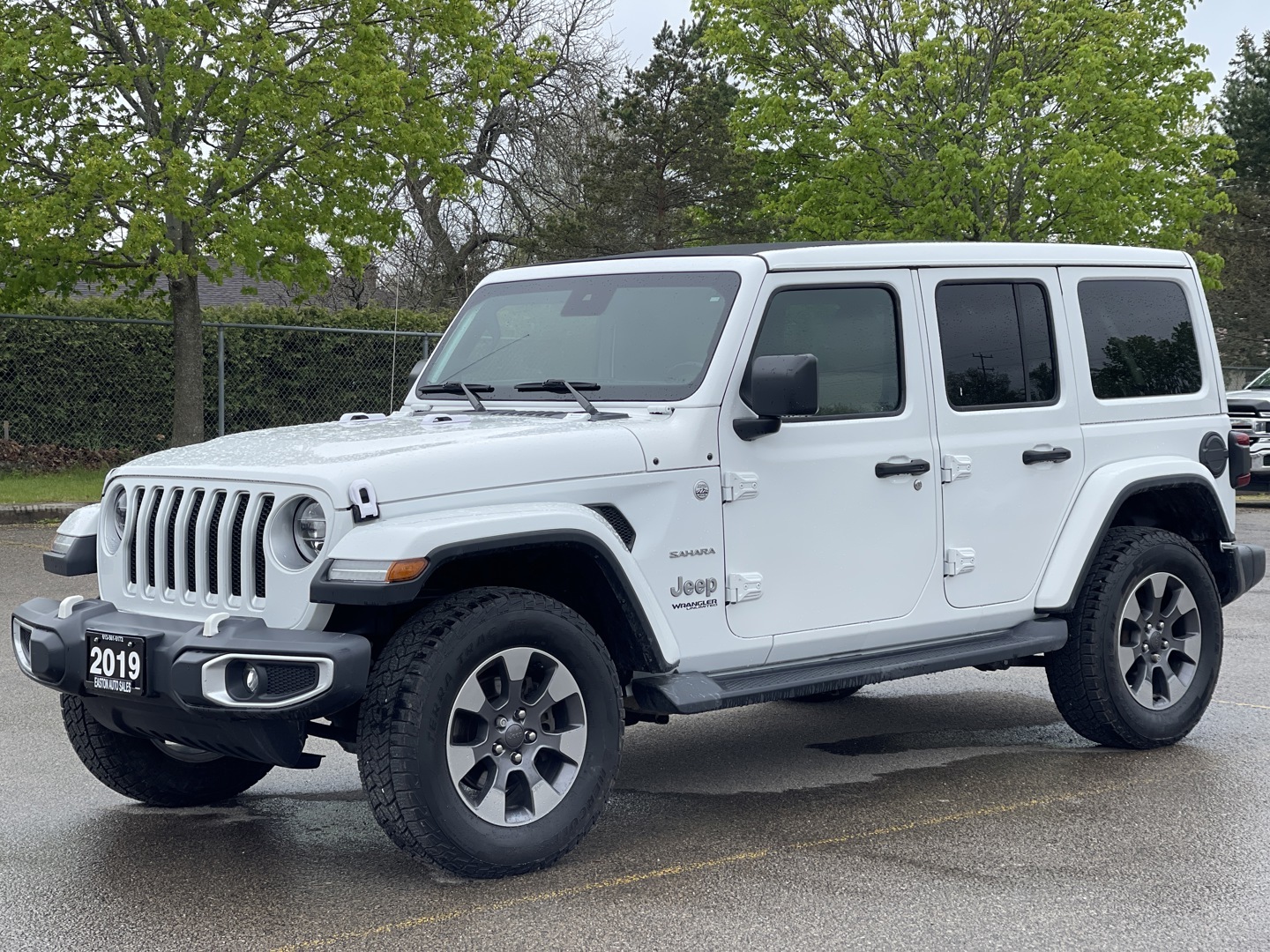 2019 Jeep Wrangler Unlimited Sahara Sky One-Touch Power Top