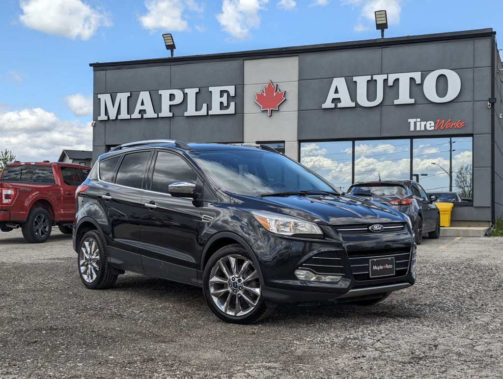 2015 Ford Escape SE | NAV | PANOROOF | CAMERA | HTD SEATS