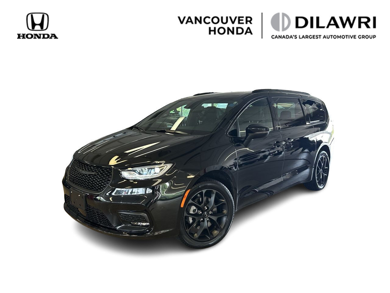 2023 Chrysler Pacifica Touring L | No Accidents | Low KMS | / 