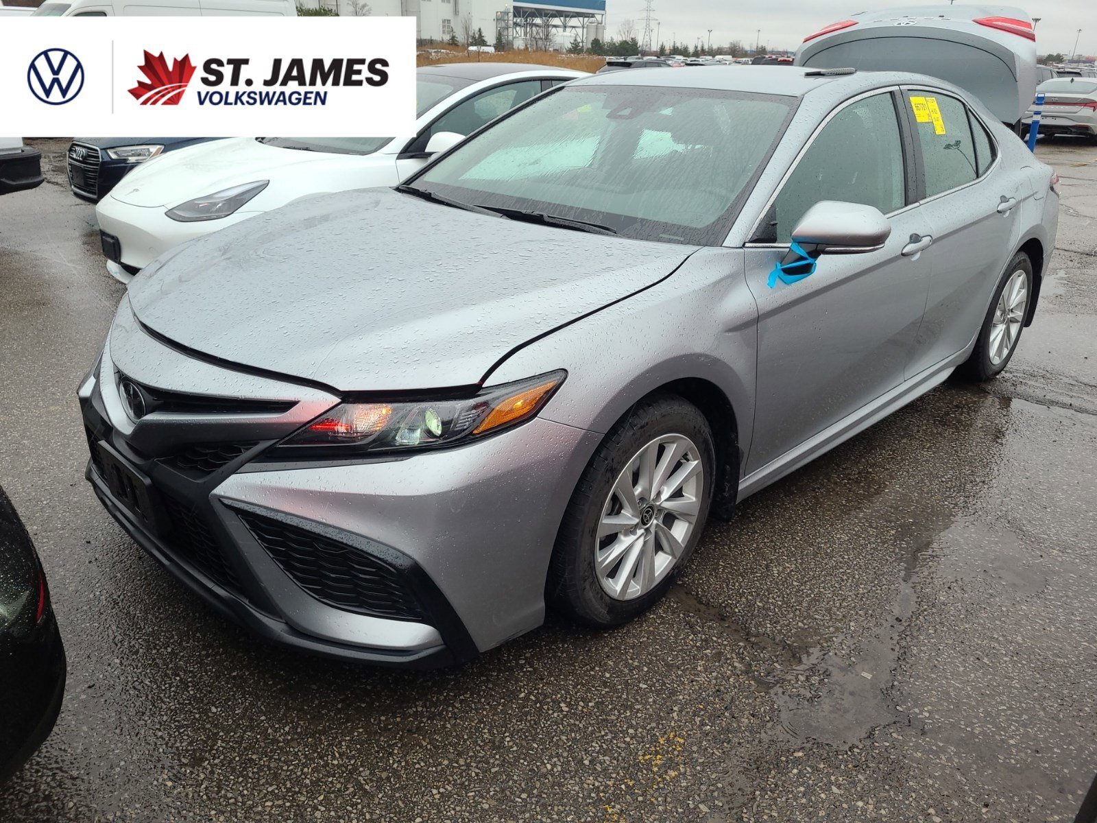 2023 Toyota Camry SE | CLEAN CARFAX | ONE OWNER |