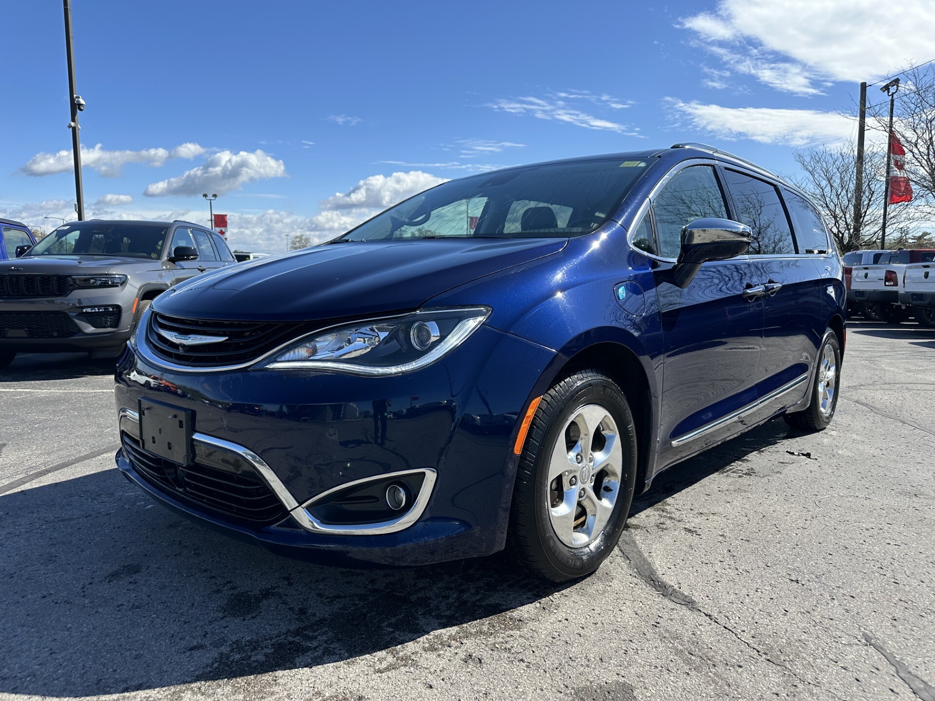 2018 Chrysler Pacifica Hybrid Limited | LOADED | NAVI | HEATED LEATHER | 