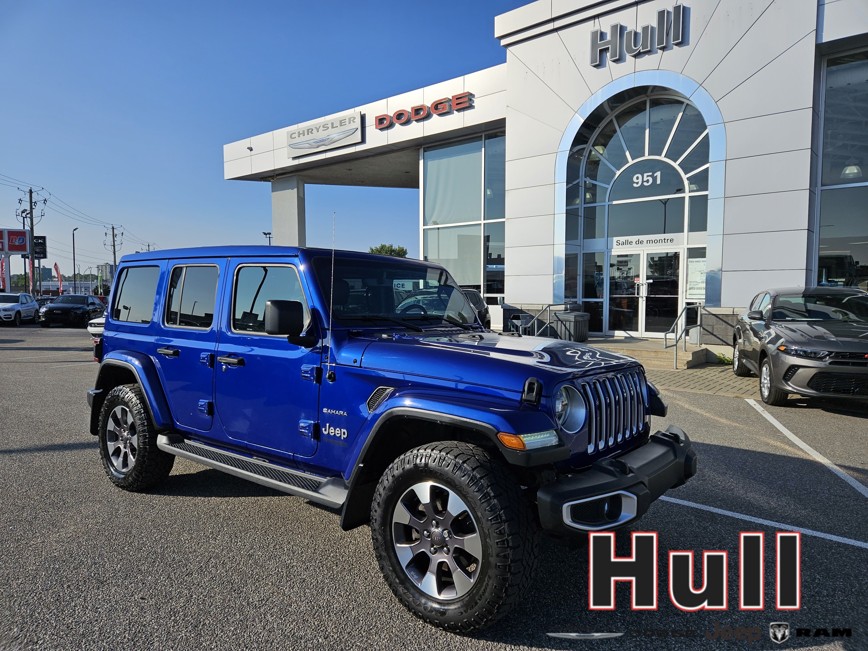 2019 Jeep WRANGLER UNLIMITED Sahara 4x4 - 1 TOUCH SKY ROOF/LED FULLY LOADED!!!