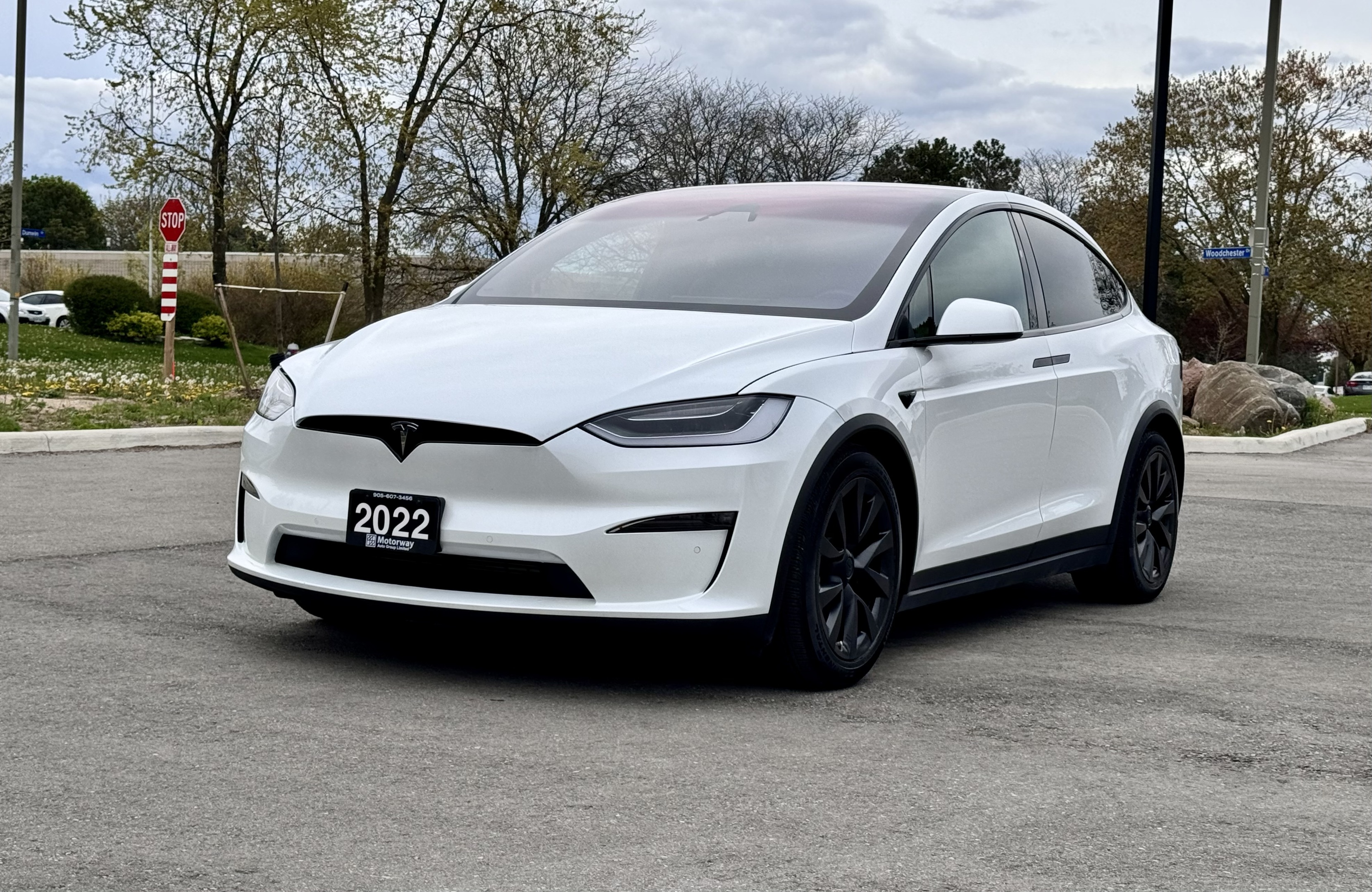 2022 Tesla Model X AWD/One owner/Full Auto Pilot/ 2 Sets of wheels