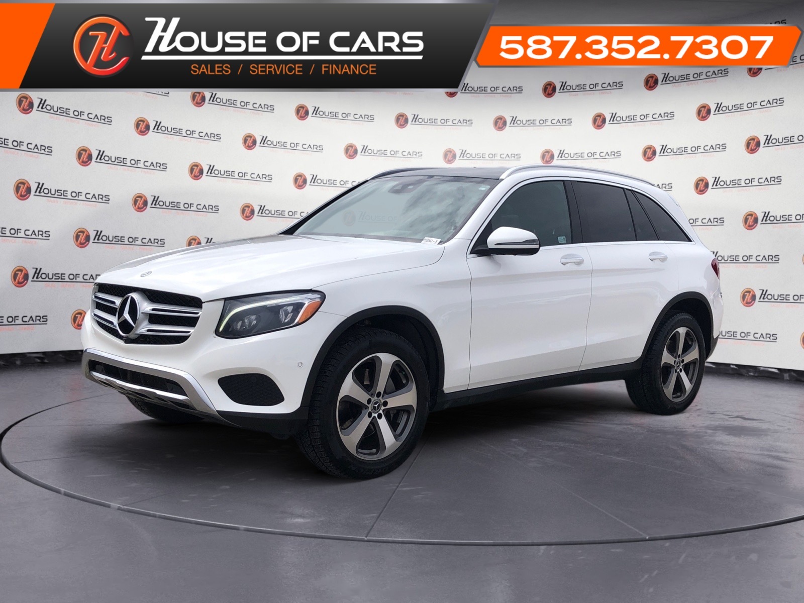 2019 Mercedes-Benz GLC 4MATIC / Navigation system / Heated Leather Seats