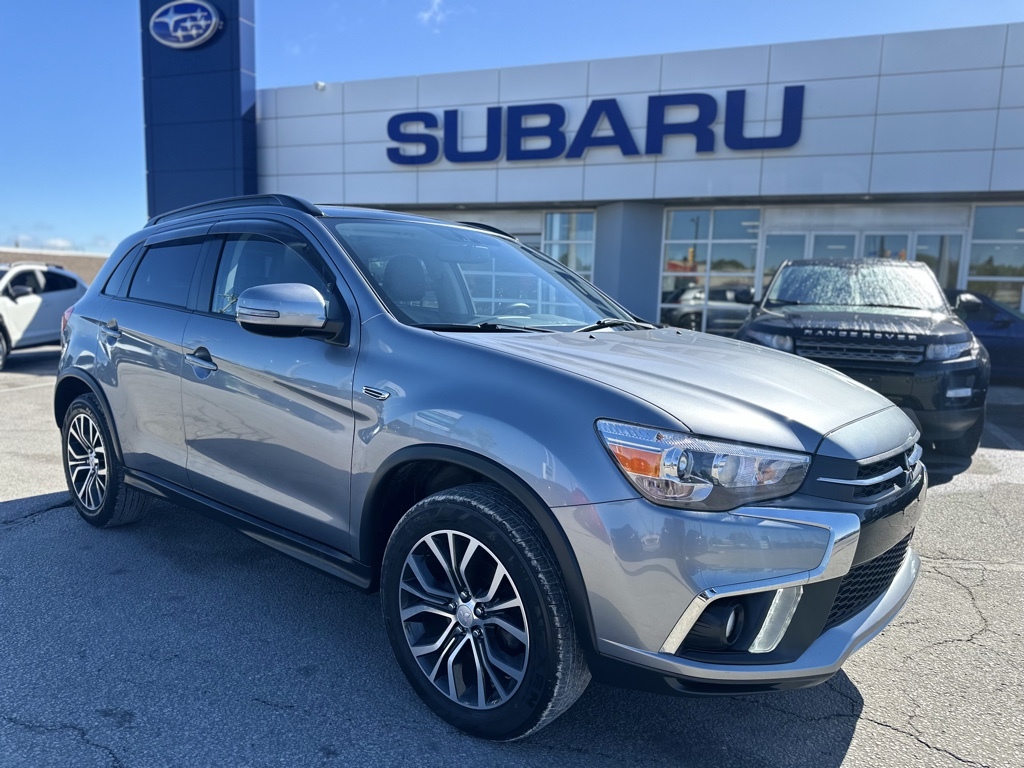 2019 Mitsubishi RVR GT GT 4WD, Pano Roof, Heated Seats,