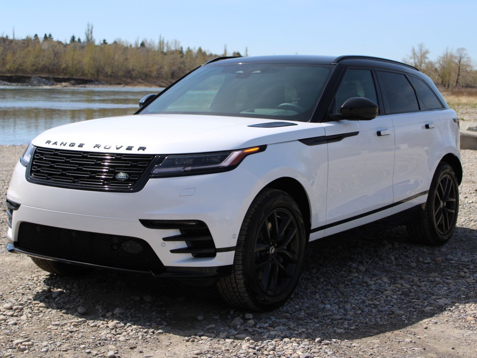 2025 Land Rover Range Rover Velar P340 Dynamic SE