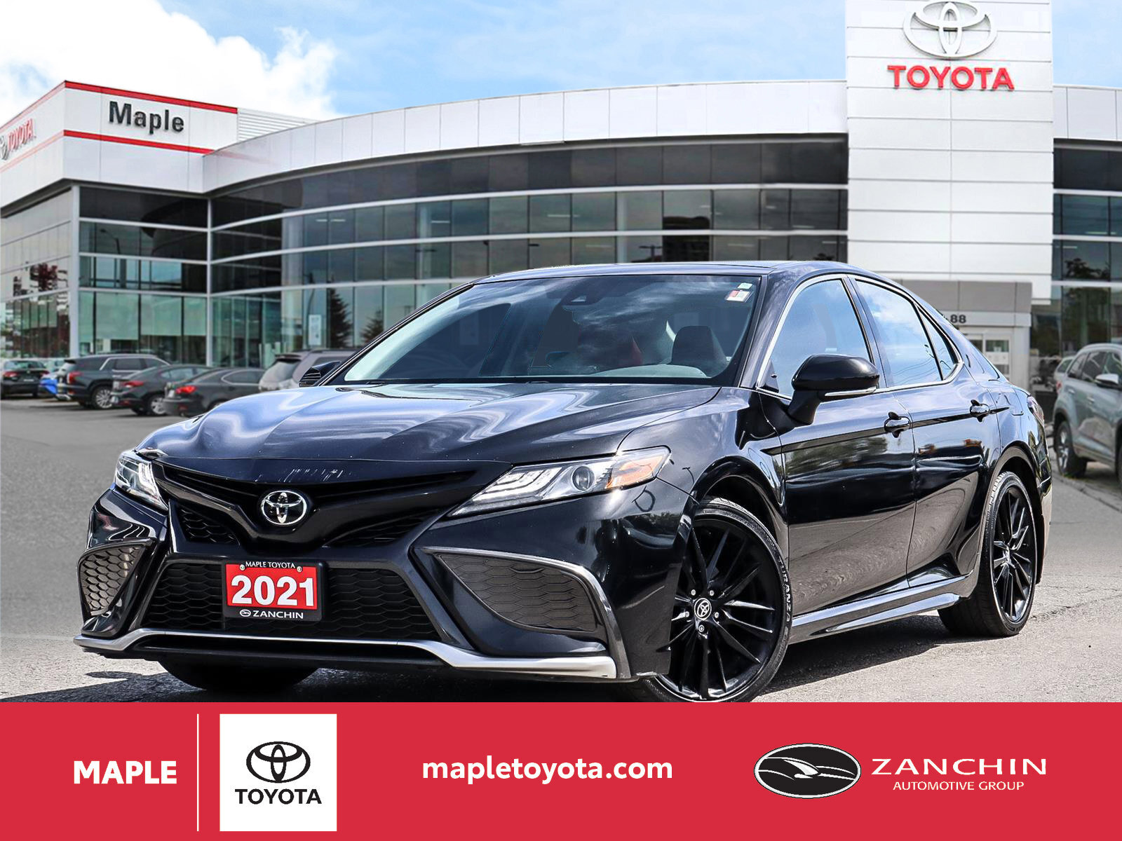 2021 Toyota Camry XSE/ONE OWNER/CLEAN CARFAX/APPLE CARPLAY