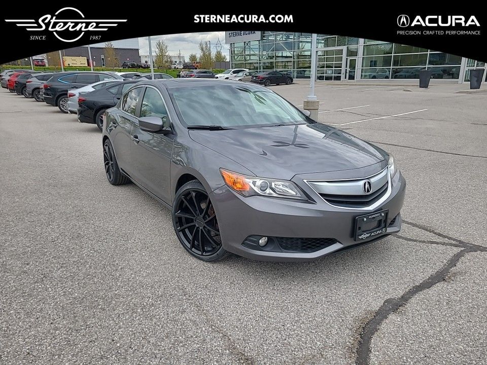2013 Acura ILX 4dr Sdn Tech Pkg (Comes with 8 Wheels/Tires)