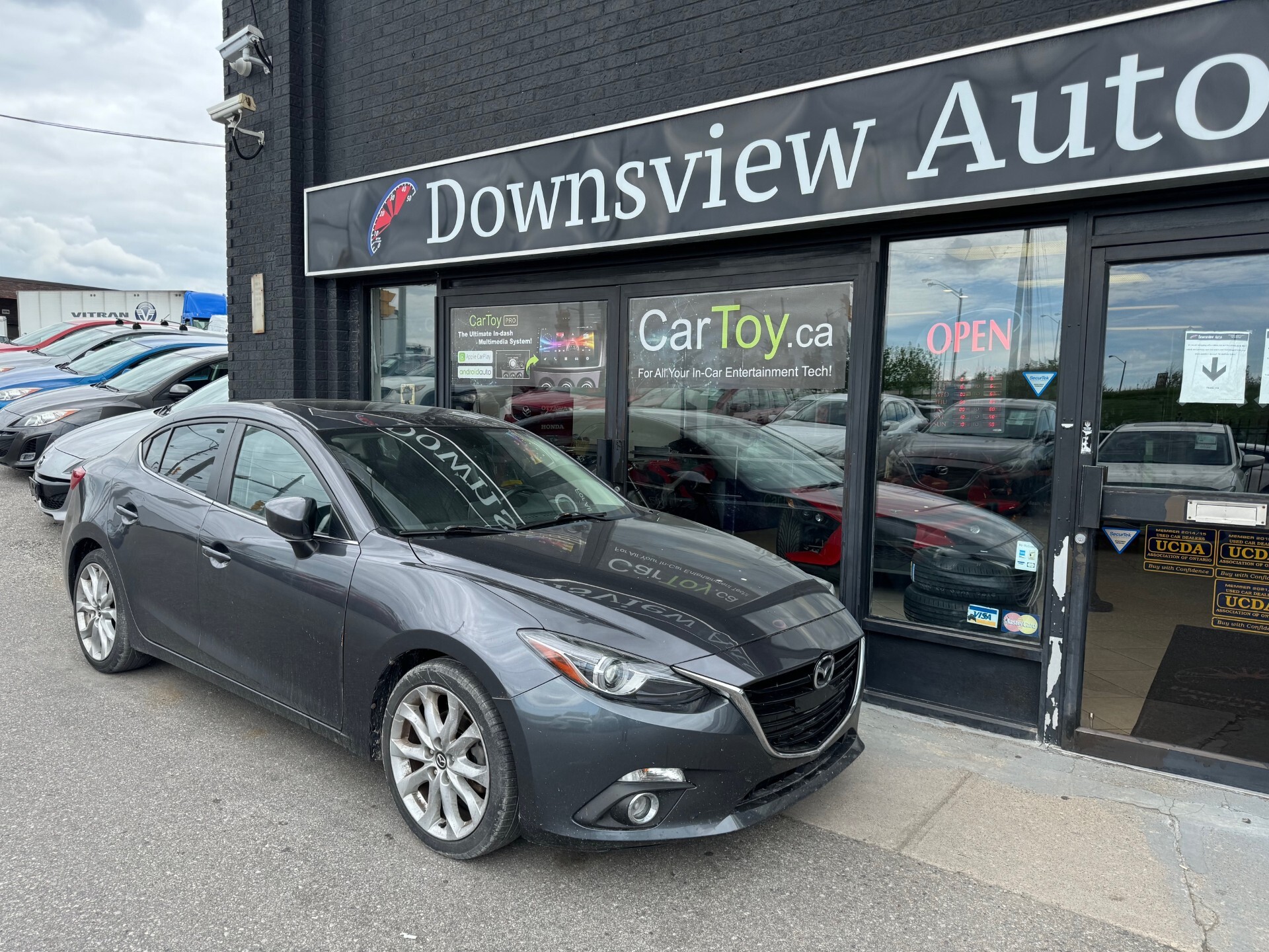 2014 Mazda Mazda3 SKY! GT! AUTO! LEATHER! ROOF! SAFETY AVAILABLE!