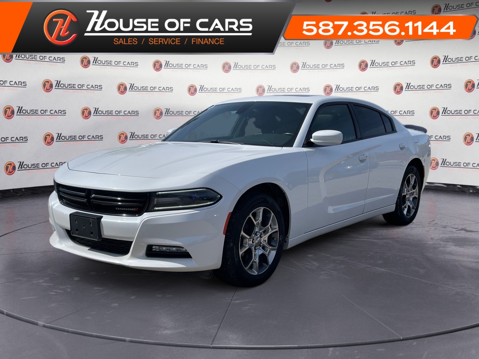 2016 Dodge Charger SXT w/ Sunroof / Leather / Heated Seats / NAV