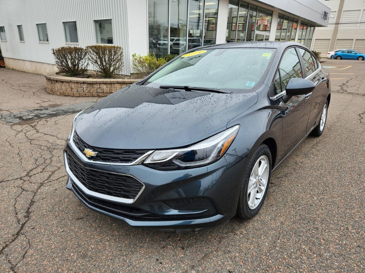 2018 Chevrolet Cruze LT Efficiency Redefined: Drive Smarter with the 20