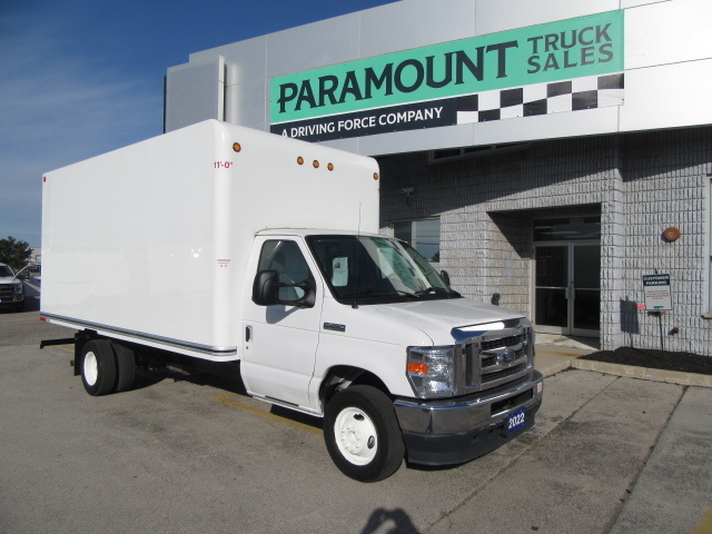 2022 Ford E-450 GAS WITH 16 FT HIGH BOX UNICELL CUBE / RAMP