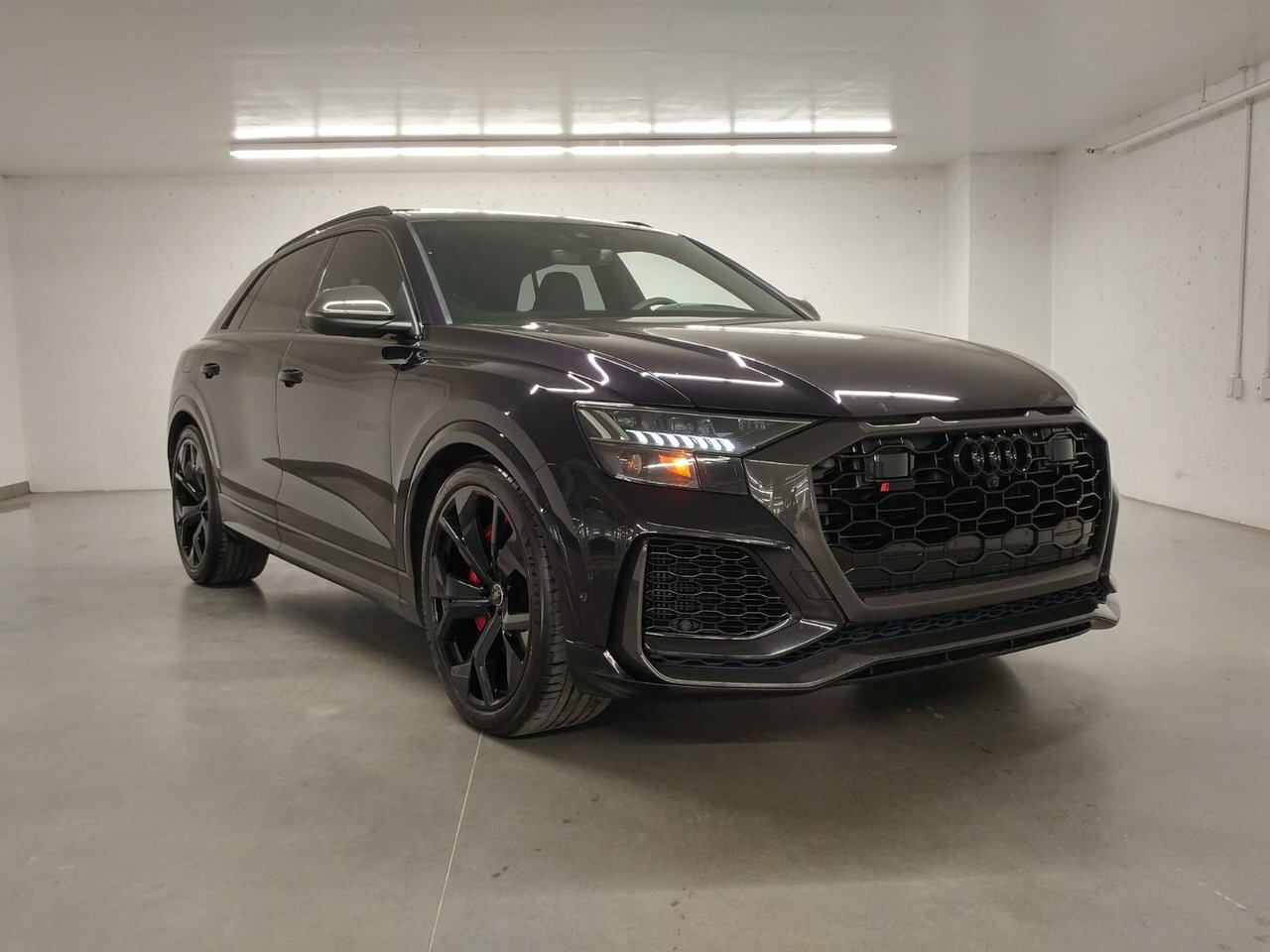 2021 Audi RS Q8 SPORT EXHAUST | RS DESIGN|CARBON PACK|RED CALIPER