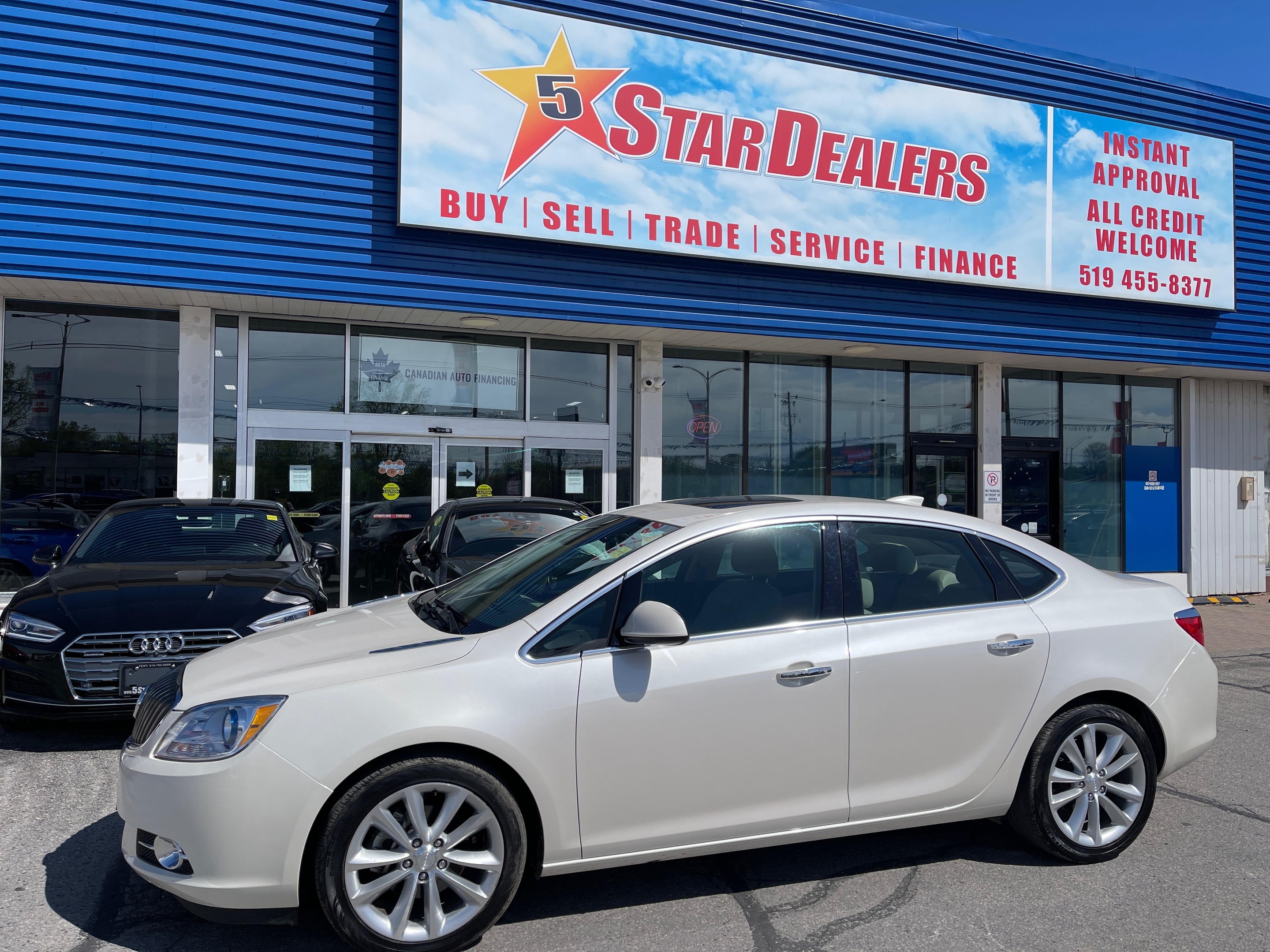 2015 Buick Verano Leather NAV ROOF LOW KM  WE FINANCE ALL CREDIT!