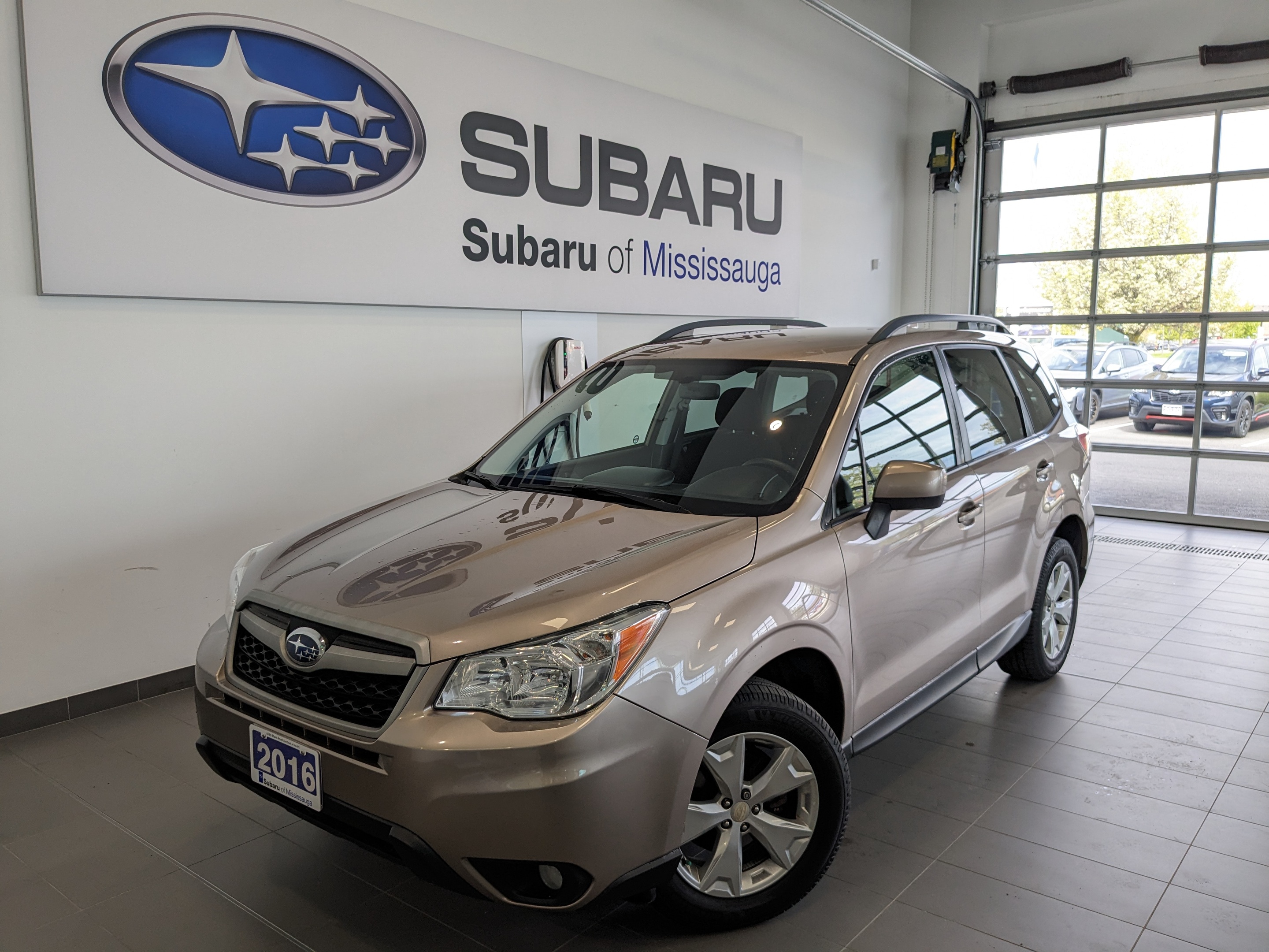 2016 Subaru Forester 1 OWNER | CLEAN CARFAX | LOW KM | HEATED SEATS