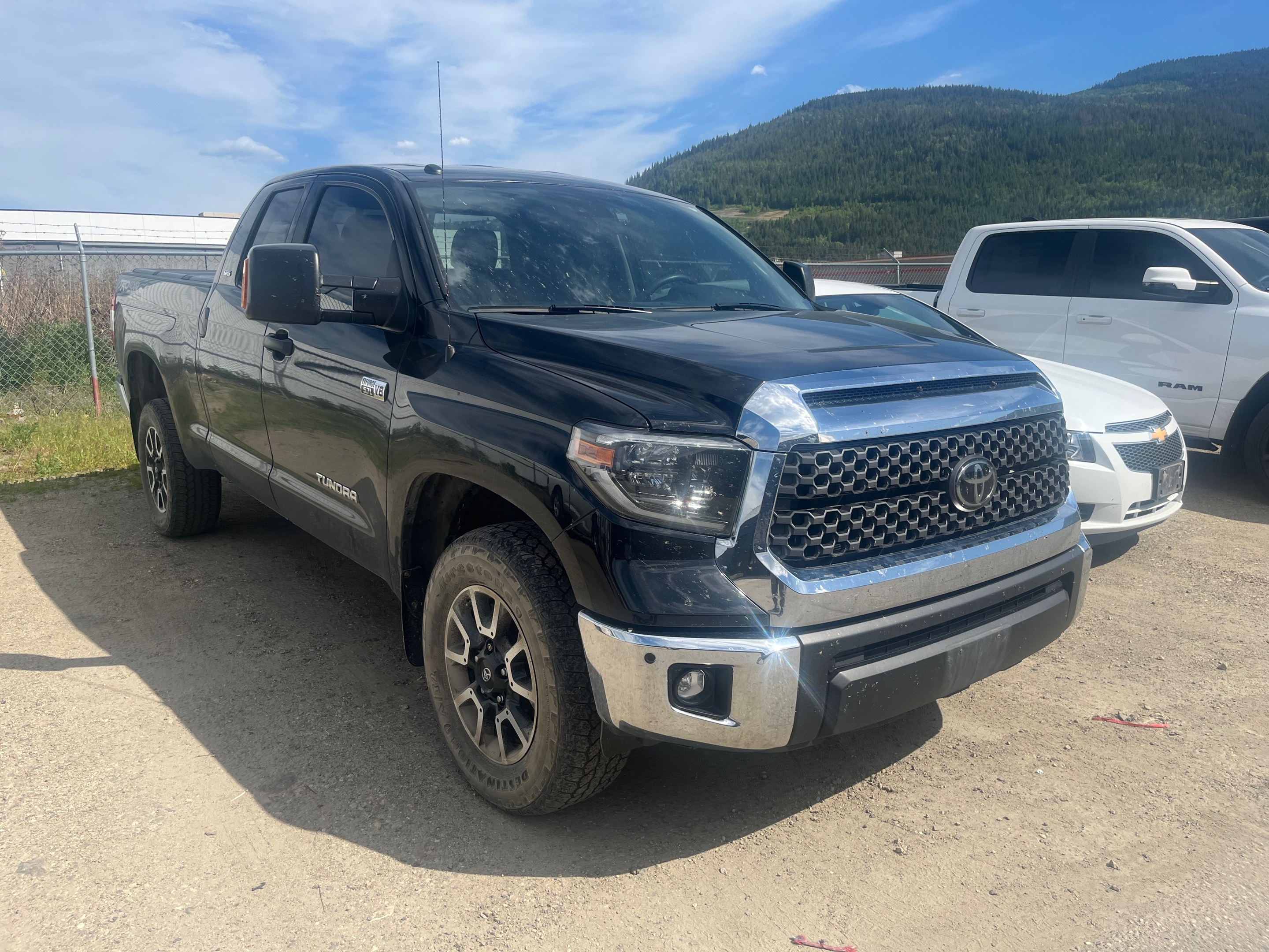 2019 Toyota Tundra SR5 TRD Off Road Double Cab  Leather 1 Owner No Ac