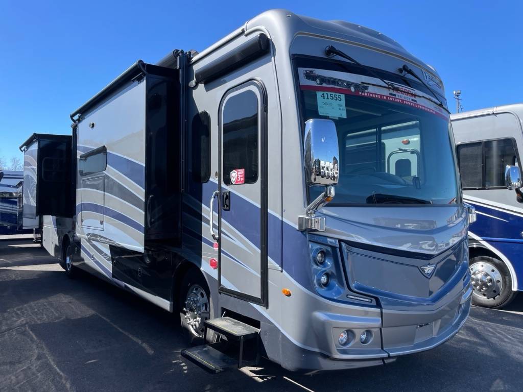 2024 Fleetwood Discovery 38N 