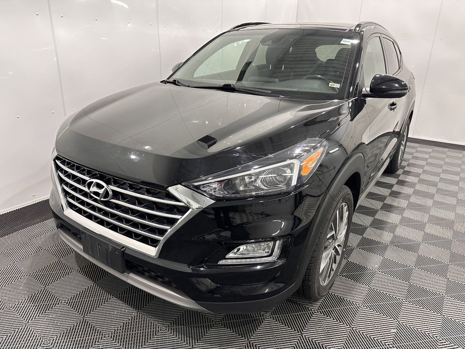 2019 Hyundai Tucson Luxury | Pano Sunroof | CarPlay