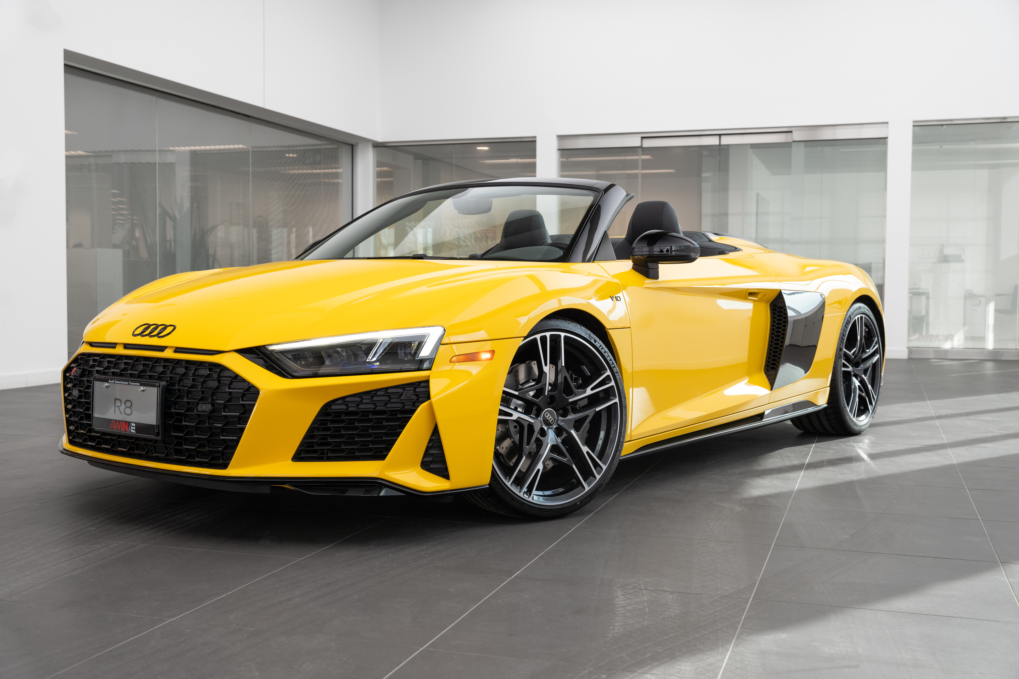 2023 Audi R8 Spyder 5.2 V10 Performance RWD 7 sp S tronic