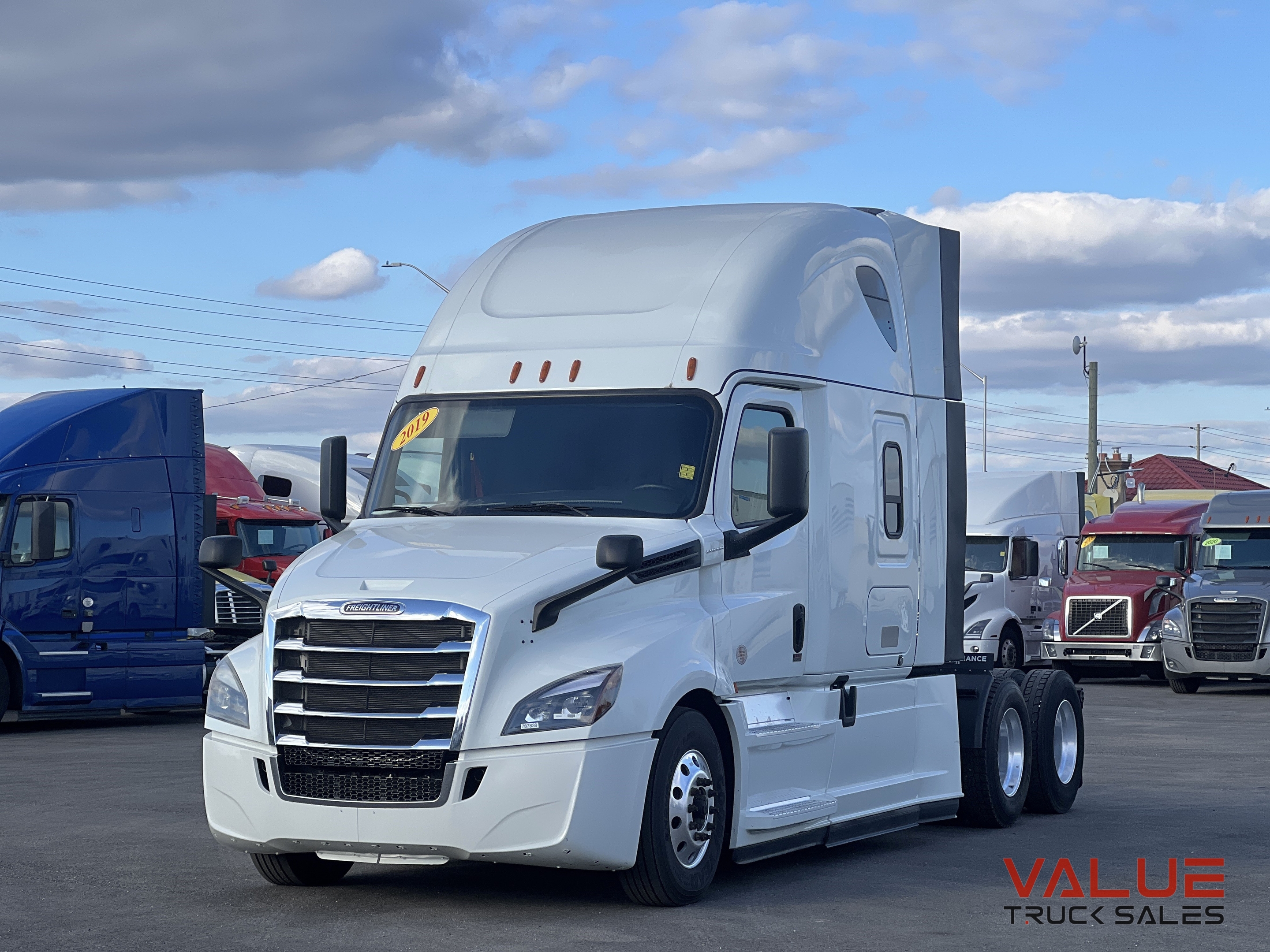 2019 Freightliner Cascadia DD15   455 HP   DT-12   Thermoking APU