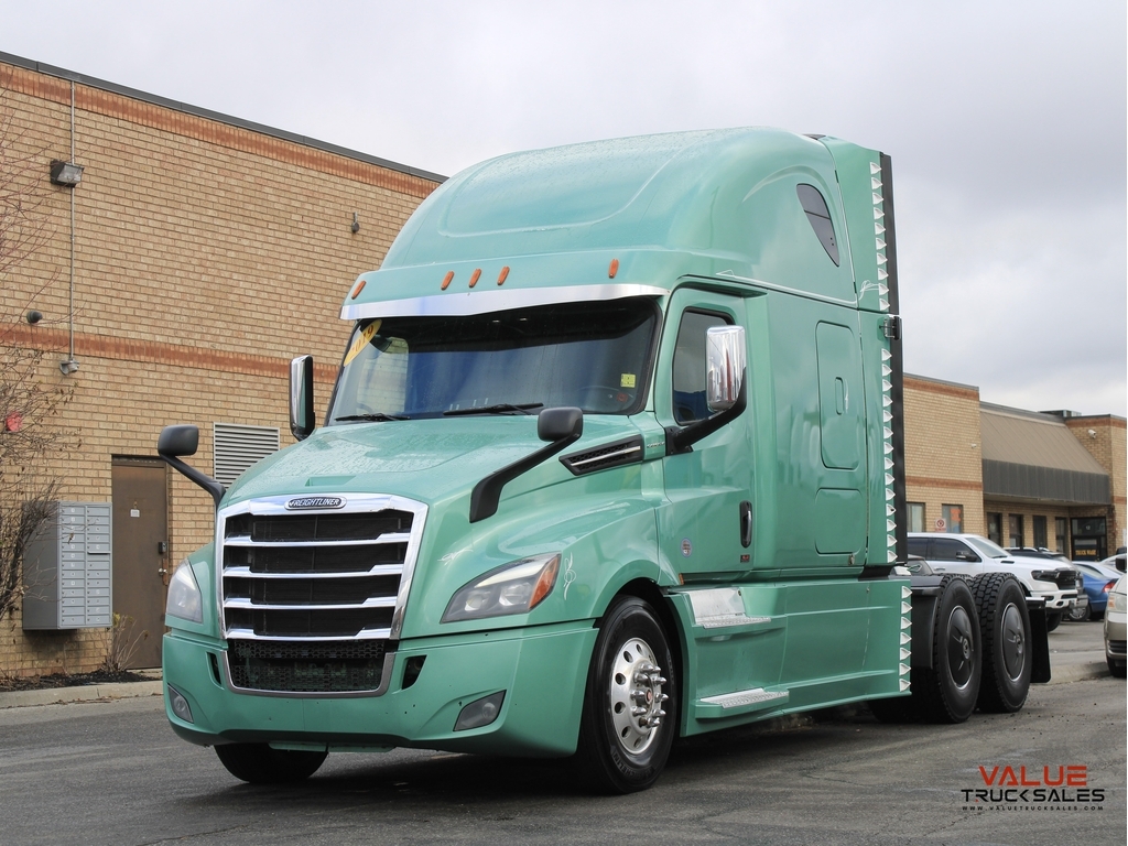 2019 Freightliner Cascadia DD15   DT-12   505 HP   Mint Condition