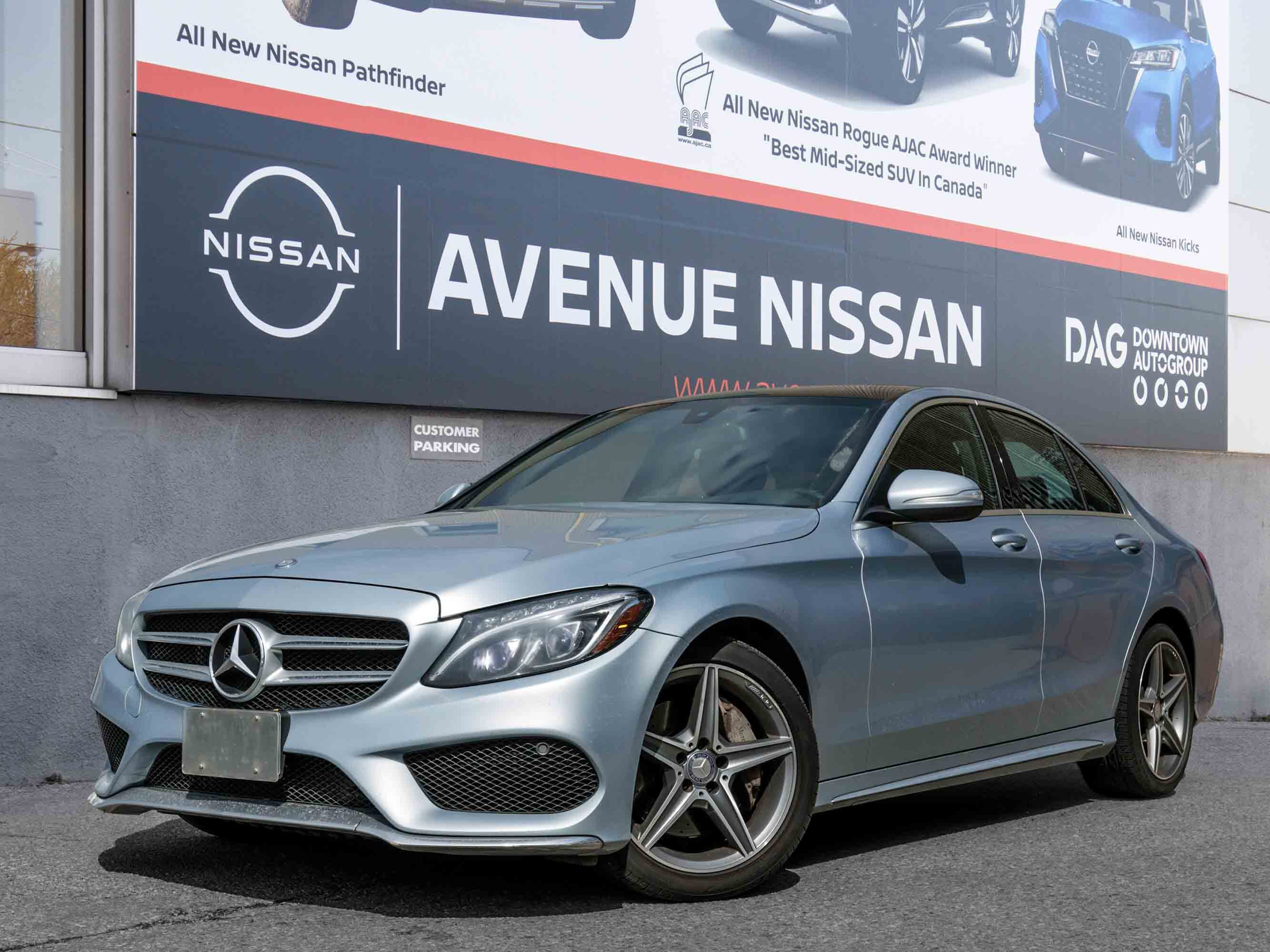 2015 Mercedes-Benz C300 PANORAMIC SUNROOF, LEATHER, NAVI, AWD, CERTIFIED!!