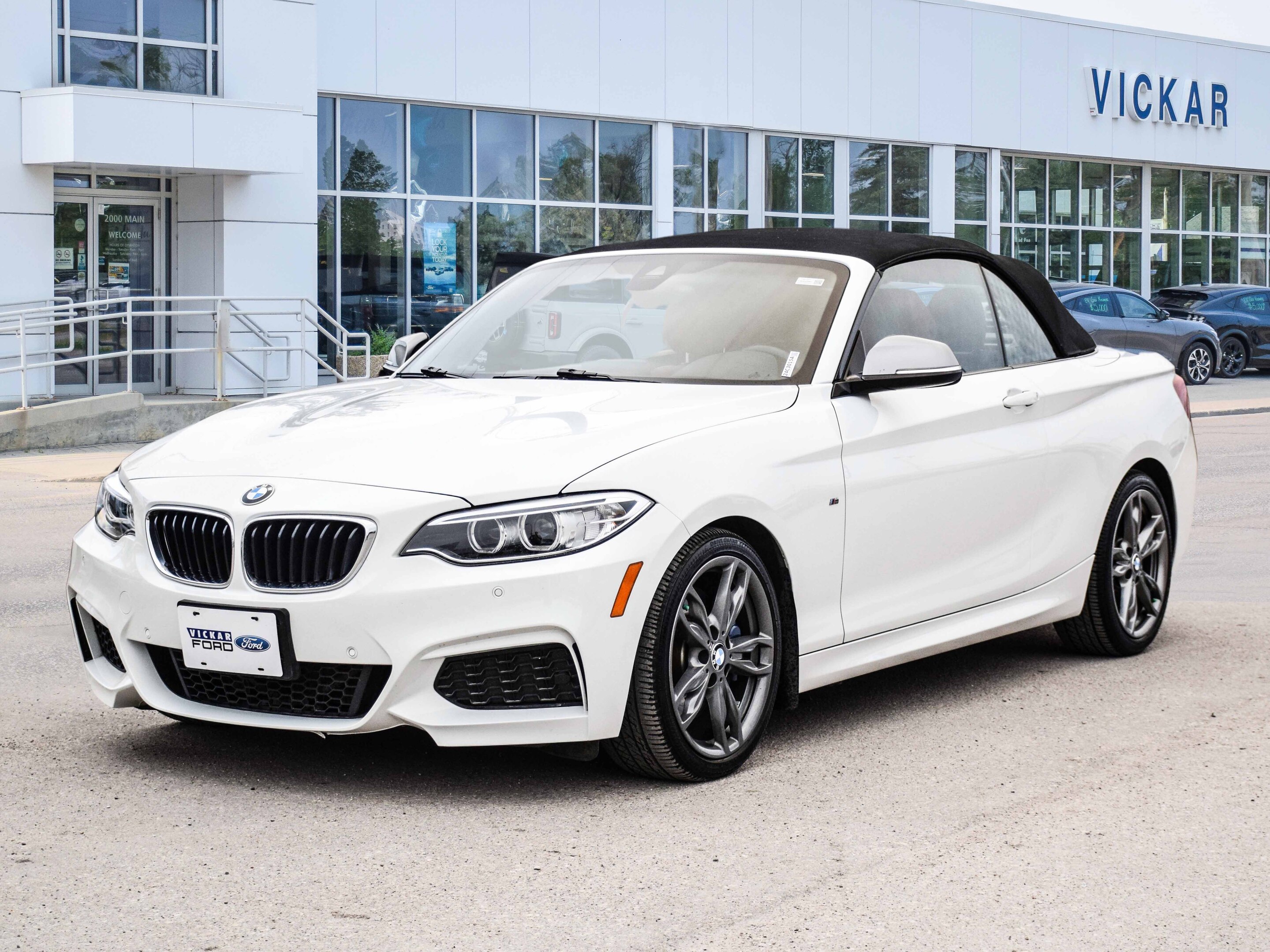 2017 BMW M240 2dr Conv M240i xDrive AWD "Low Km" Local Trade-in