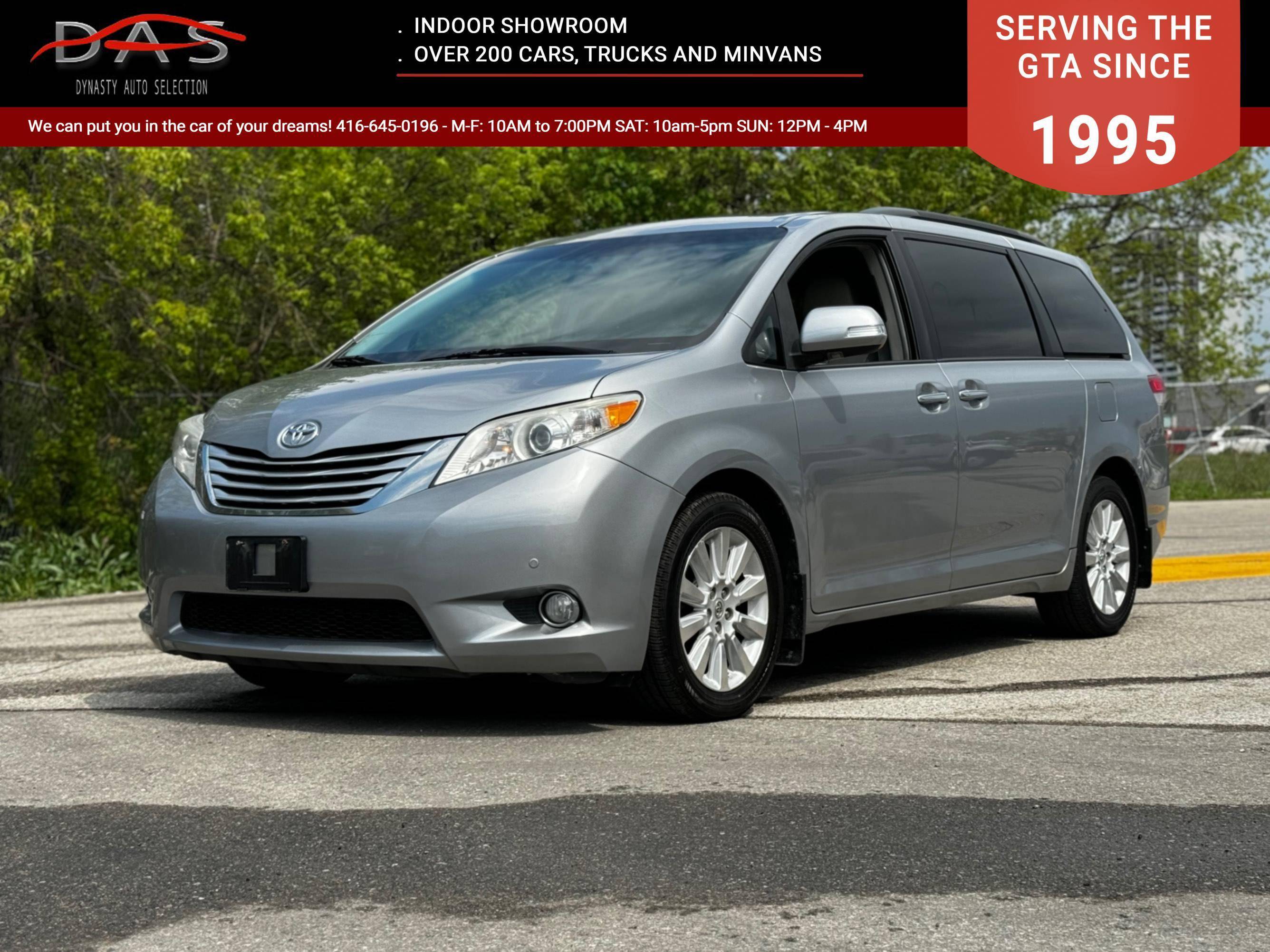 2013 Toyota Sienna Limited AWD Navigation/Pano Roof/DVD