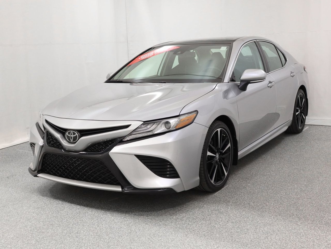 2019 Toyota Camry XSE LOW MILEAGE, LEATHER, HEATED SEATS, SUNROOF, M