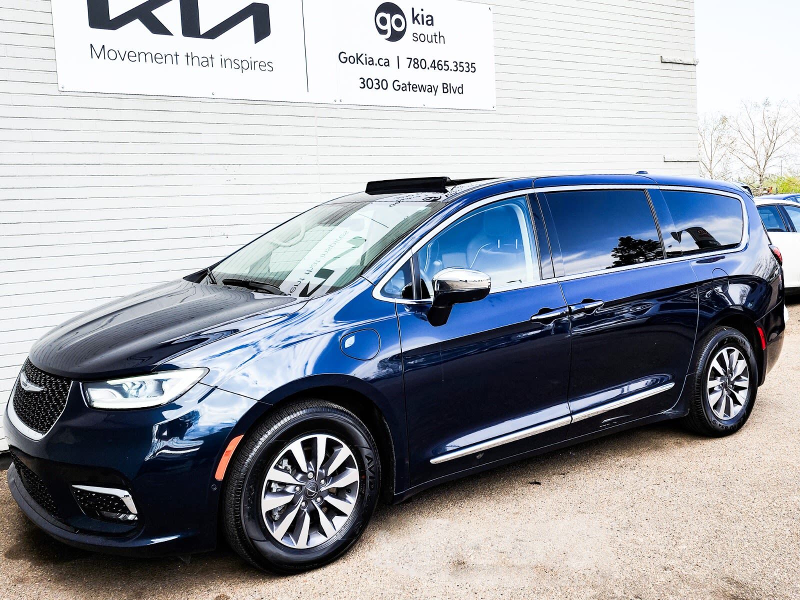 2022 Chrysler Pacifica Hybrid Limited 2WD