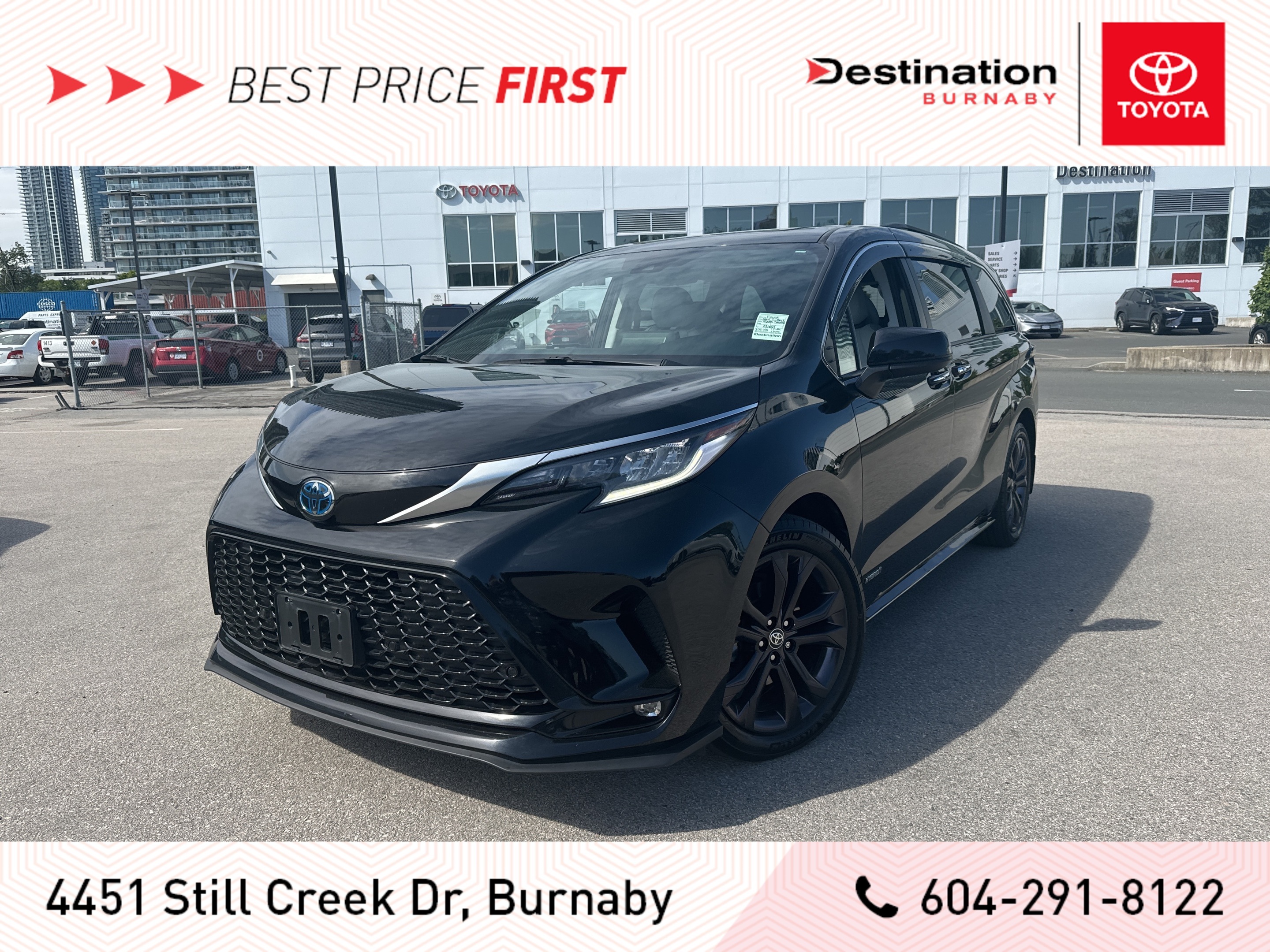 2021 Toyota Sienna XSE TECH - LOCALLY OWNED, TOYOTA CERTIFIED!