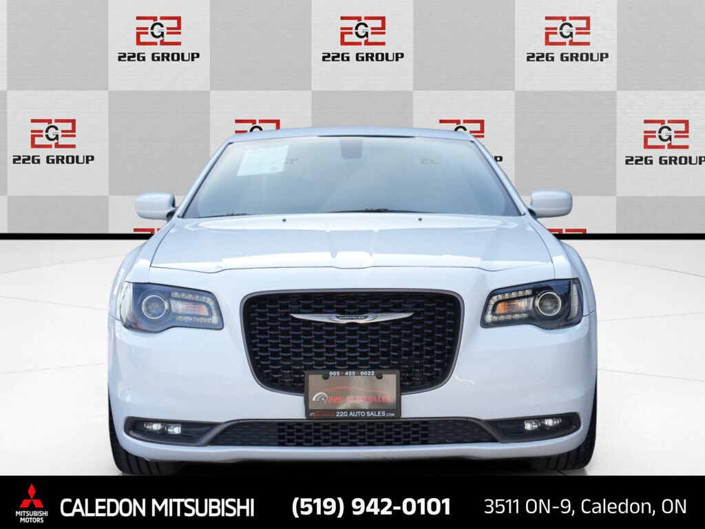2020 Chrysler 300 300s | Sunroof