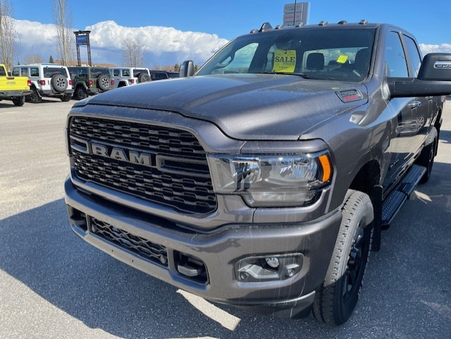 2024 Ram 2500 , SAVE $10,000!,FREE DELIVERY IN ALBERTA!!