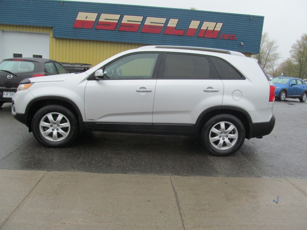 2012 Kia Sorento LX