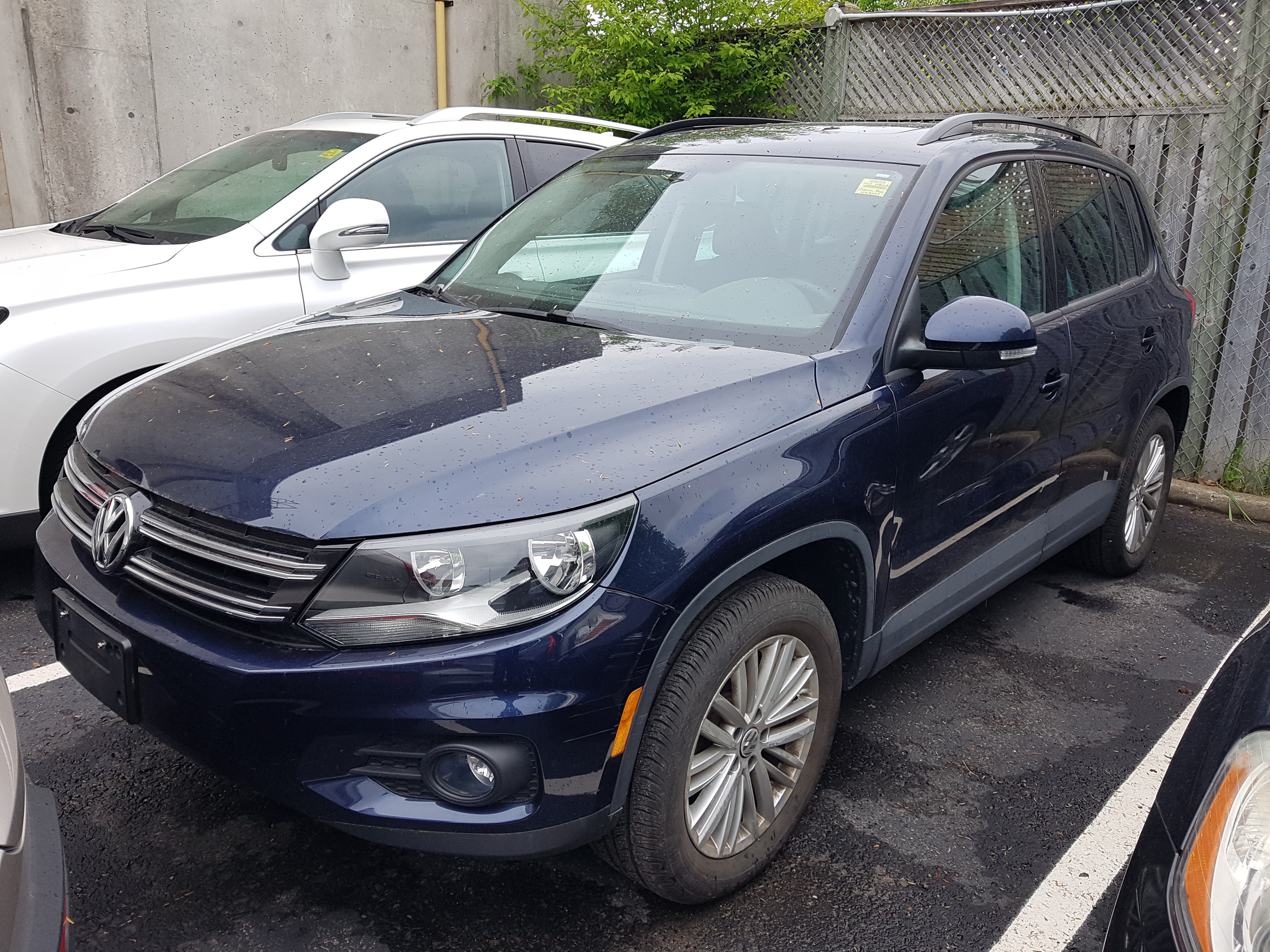 2016 Volkswagen Tiguan Special Edition 2.0T 6sp at w/Tip 4M |ONLY 46,863K