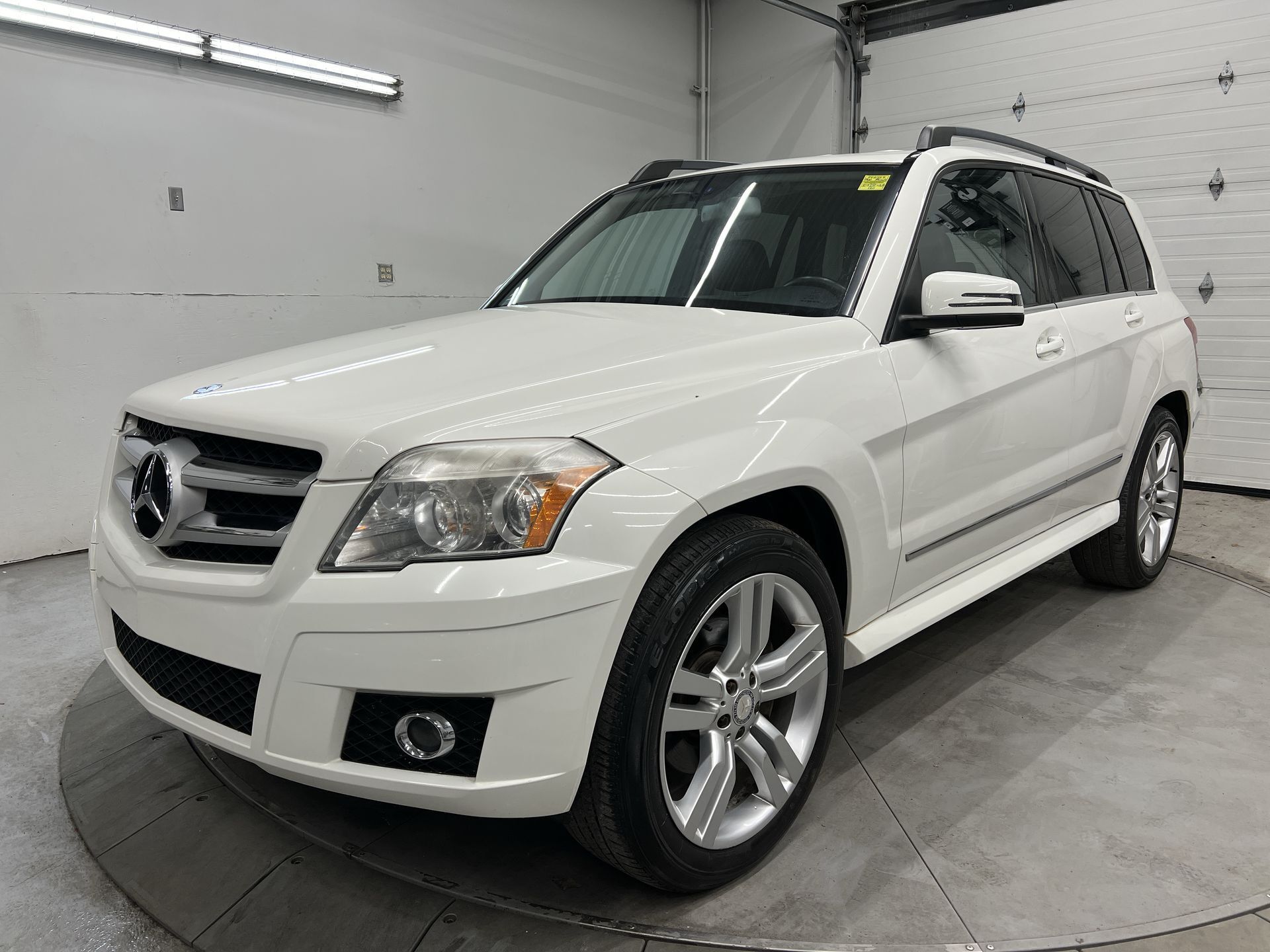 2010 Mercedes-Benz GLK-Class GLK350 4MATIC | HTD LEATHER | LOW KMS | CERTIFIED!