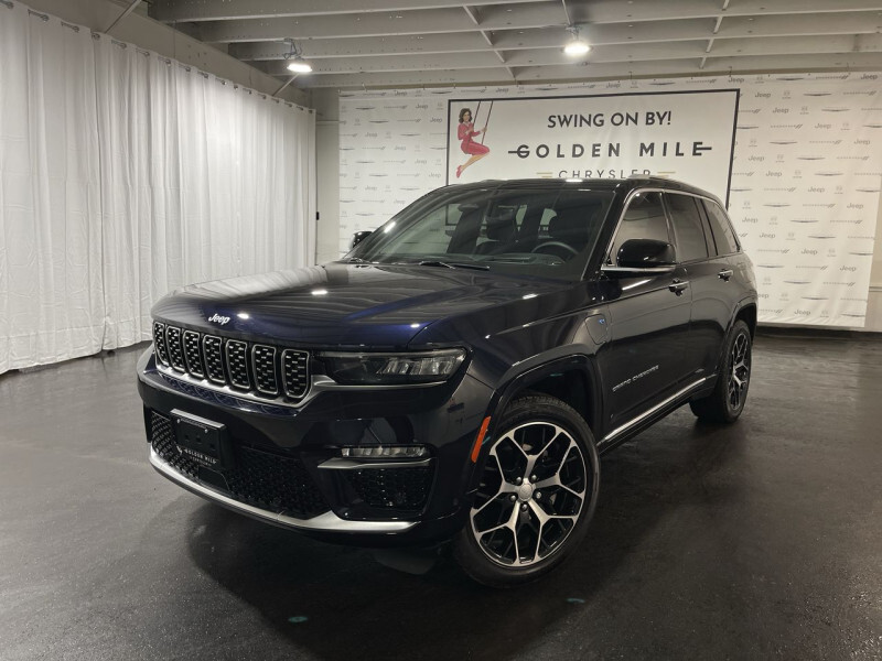 2023 Jeep Grand Cherokee 4xe Summit    - This is a demo! Hybrid,  Massage Seats