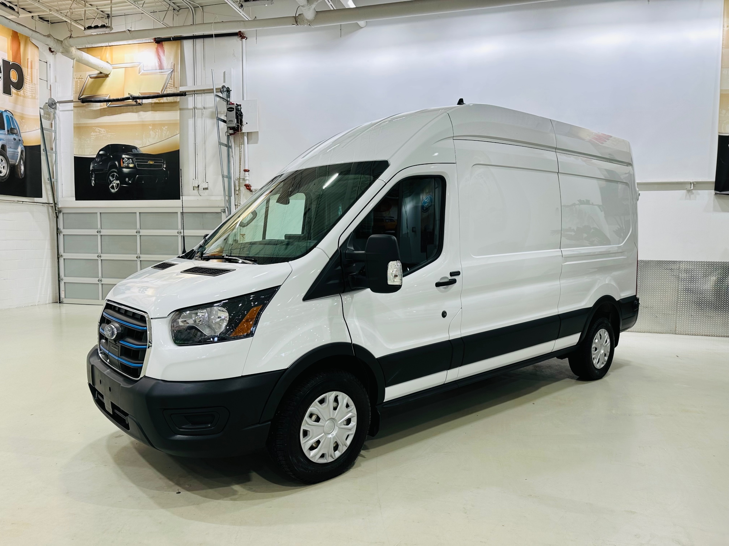 2022 Ford E-Transit Cargo Van HIGH ROOF T350 148 320 KM AUTONOMIE