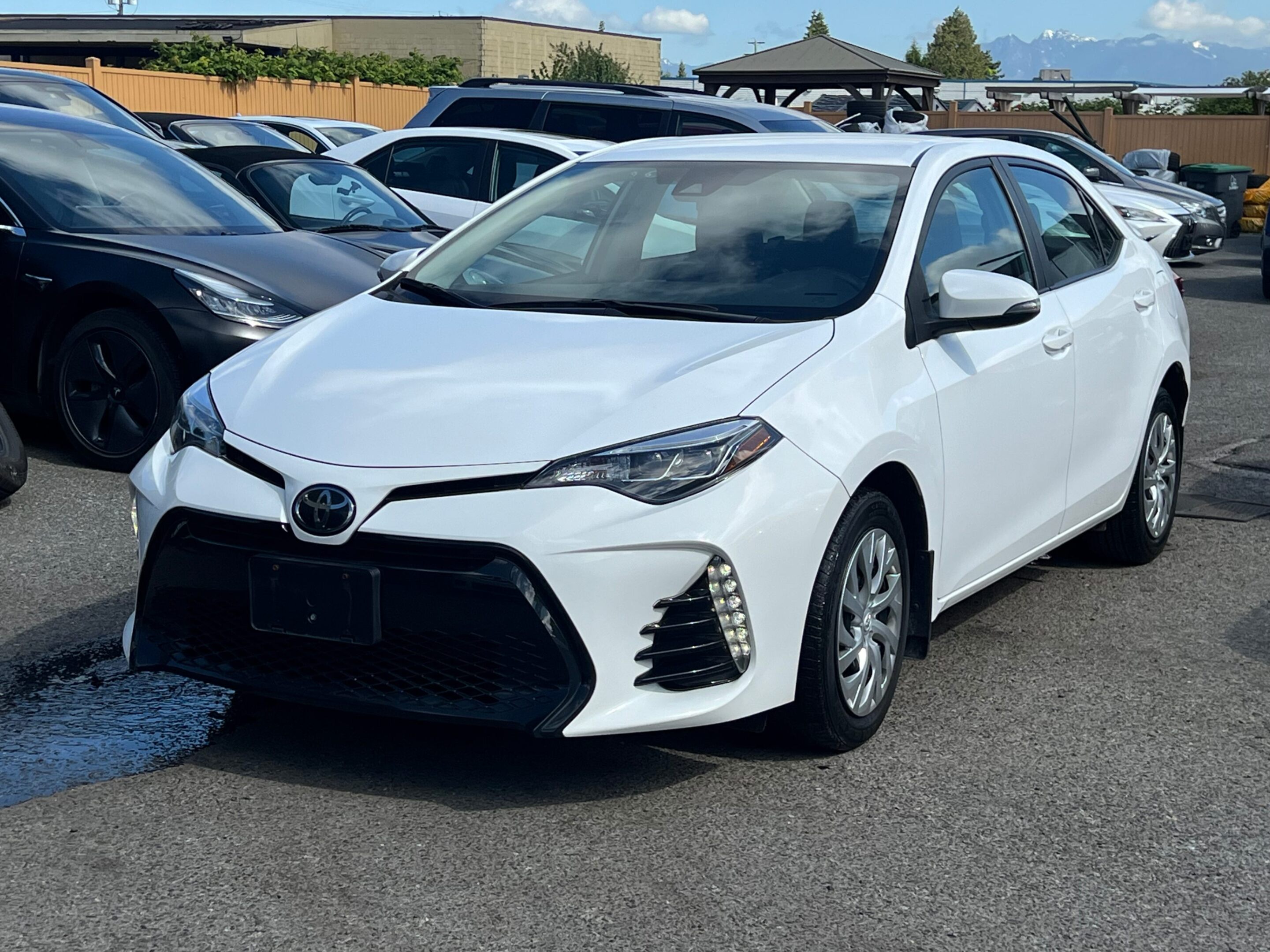 2017 Toyota Corolla SE AUTO/ BC LOCAL CAR/ NO ACCIDENT/ GOOD ON GAS