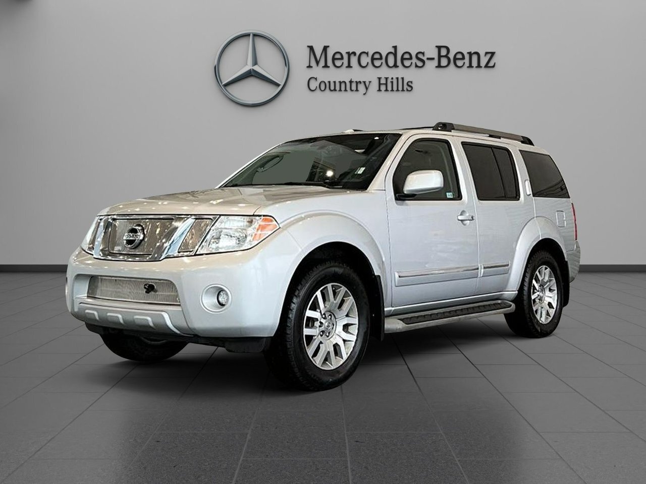 2012 Nissan Pathfinder S AWD at One owner! Great value!