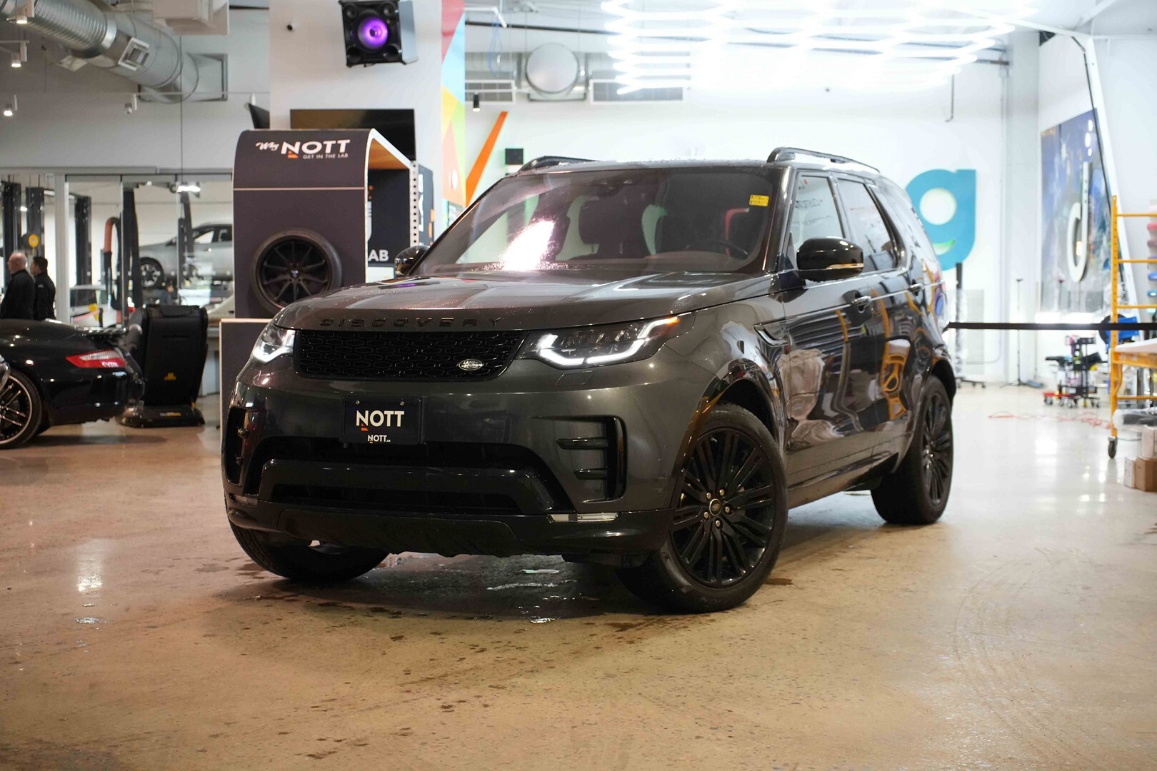 2019 Land Rover Discovery HSE  