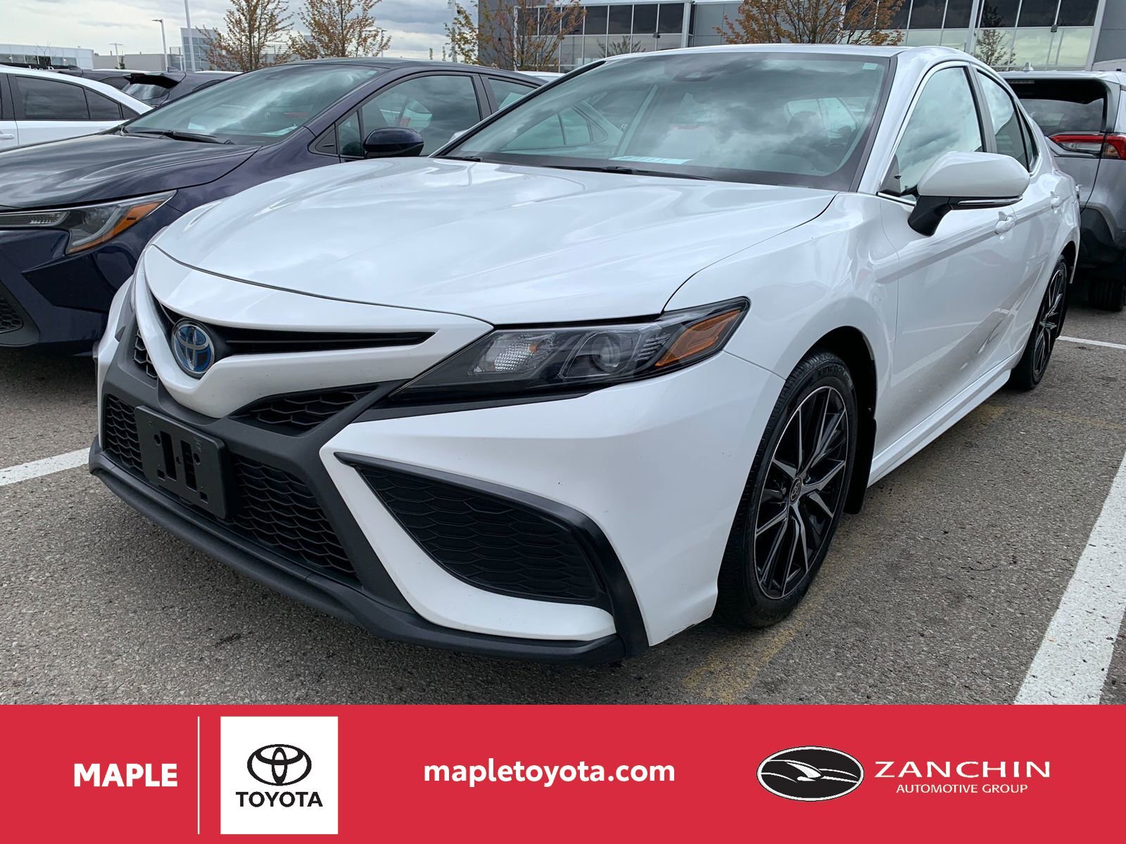 2022 Toyota Camry SE/ONE OWNER/CLEAN CARFAX/APPLE CARPLAY