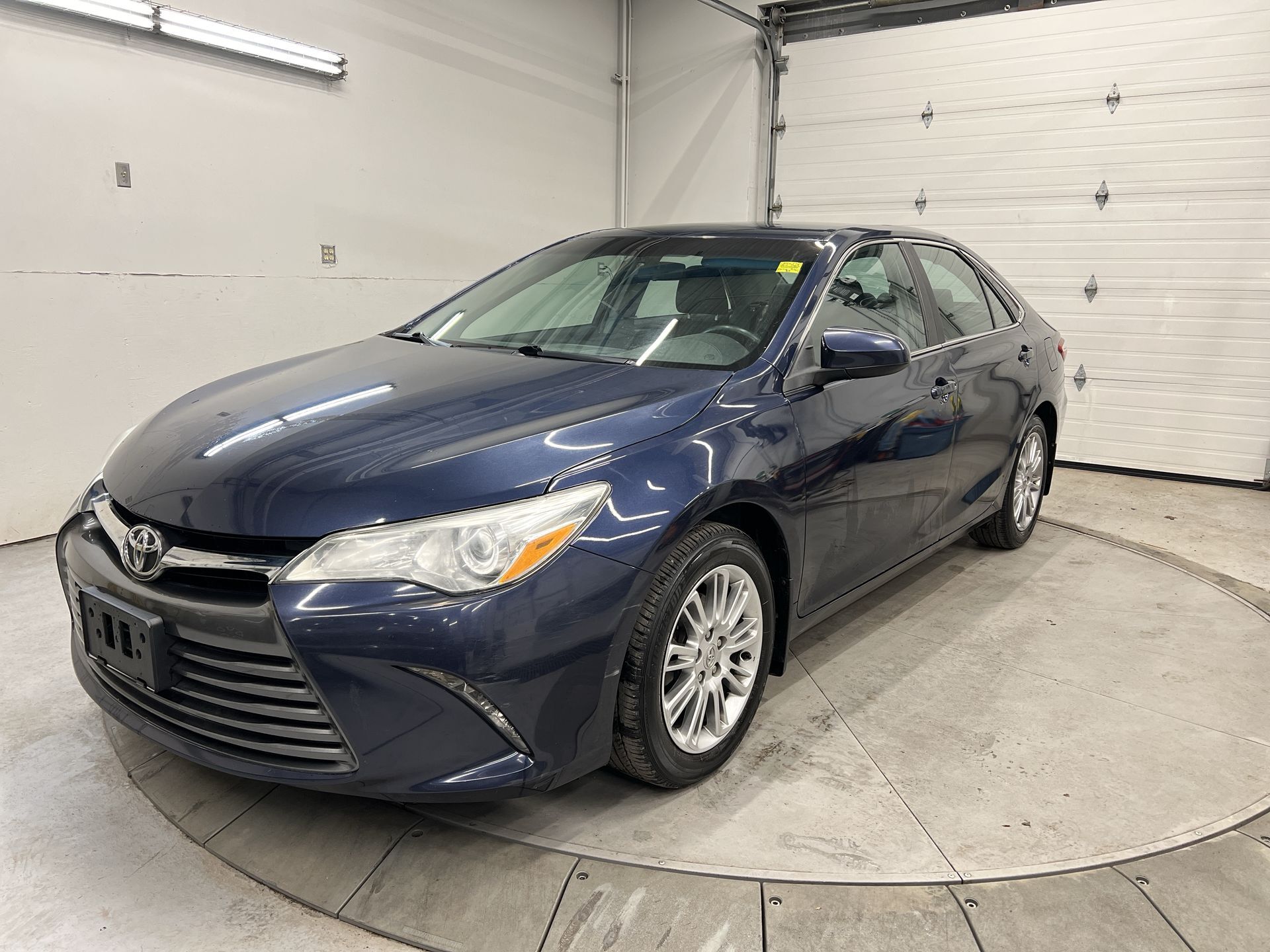 2015 Toyota Camry LE UPGRADE | REAR CAM | PREM ALLOYS | LOW KMS!