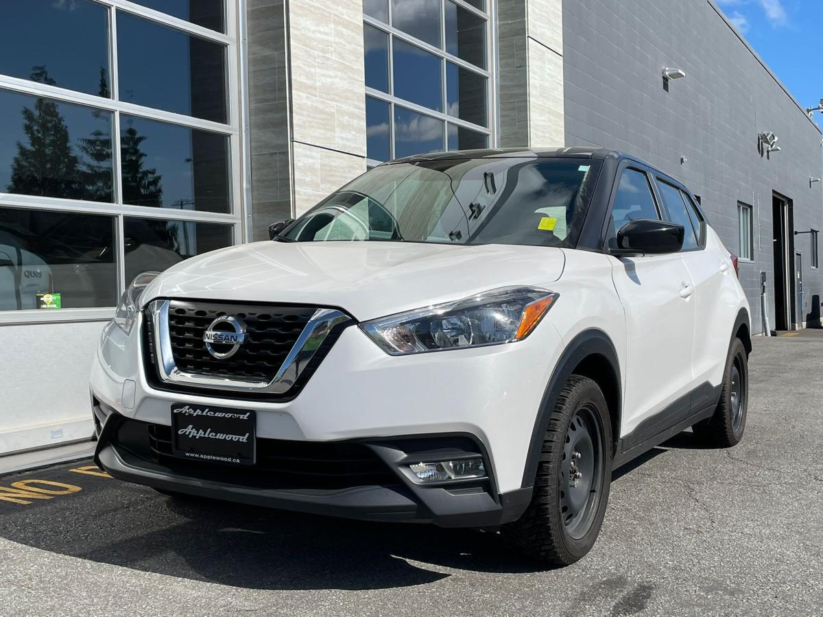 2019 Nissan Kicks SV FWD - 1 Year FREE Oil Change, No Accidents!
