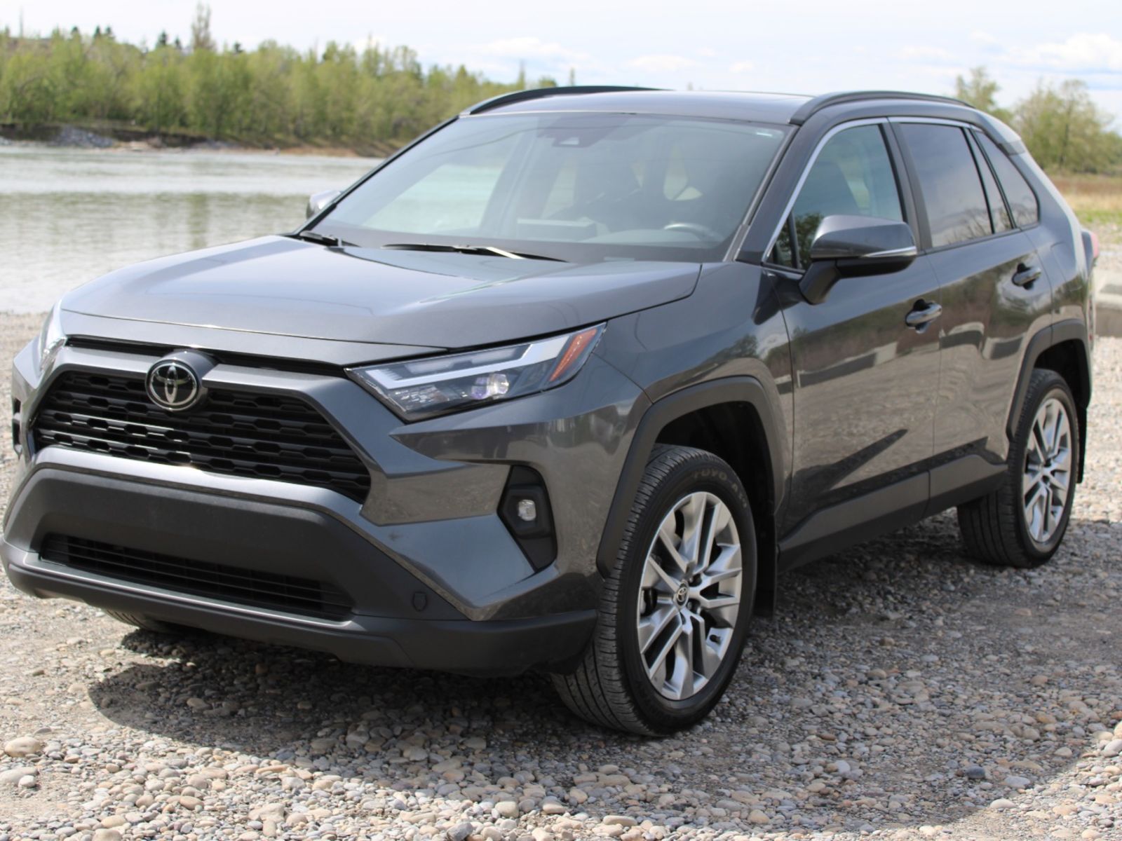 2022 Toyota RAV4 AWD - CLEAN CARFAX - ONE OWNER -